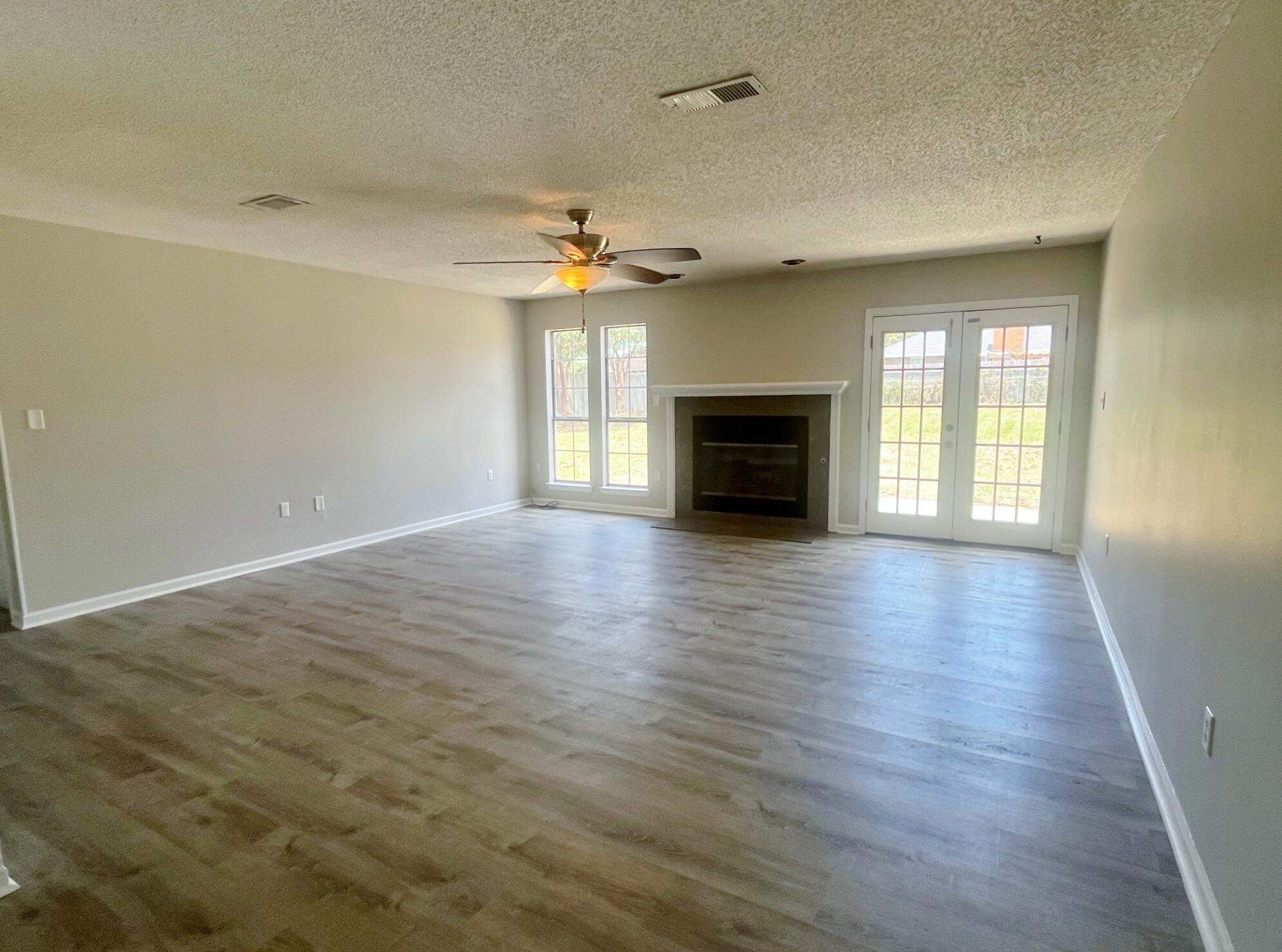 COUNTRYVIEW ESTATES 3RD ADDN - Residential