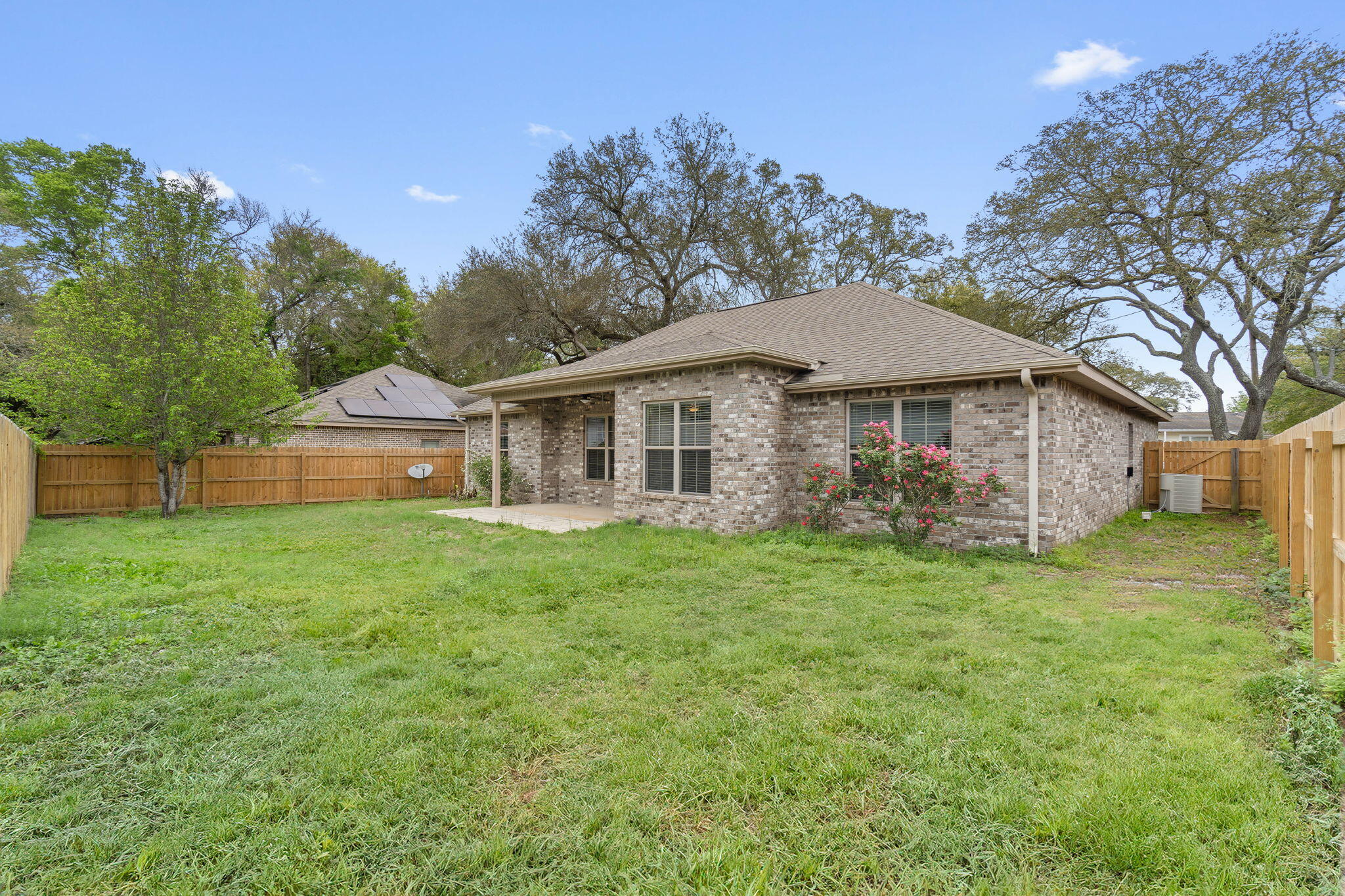 NO RECORDED PROJECT - Residential