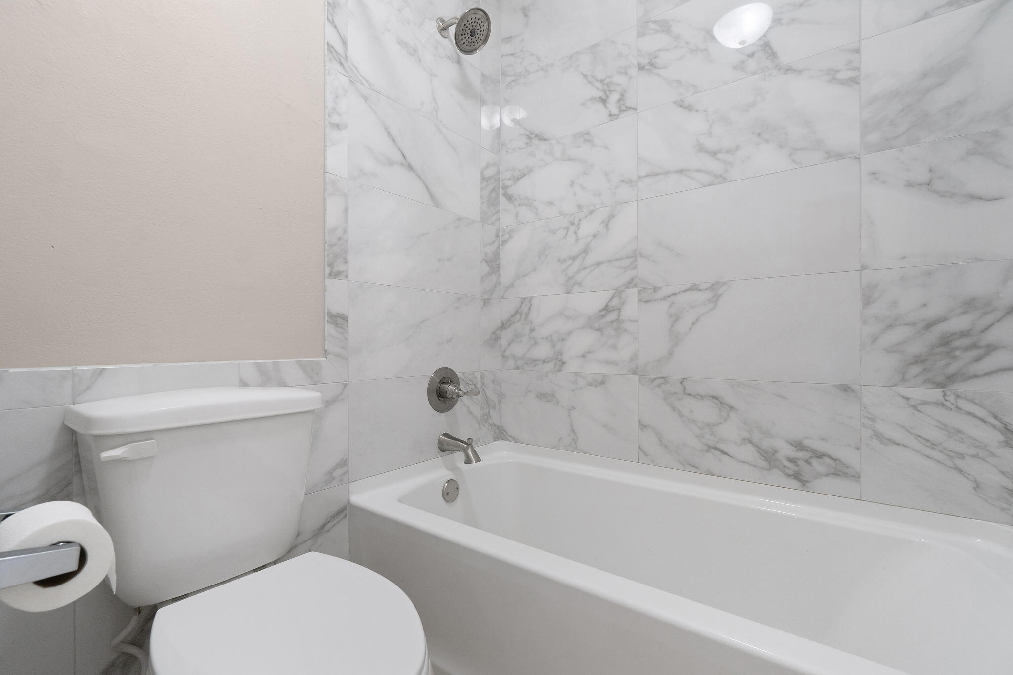 VILLAS ON THE SQUARE - Residential