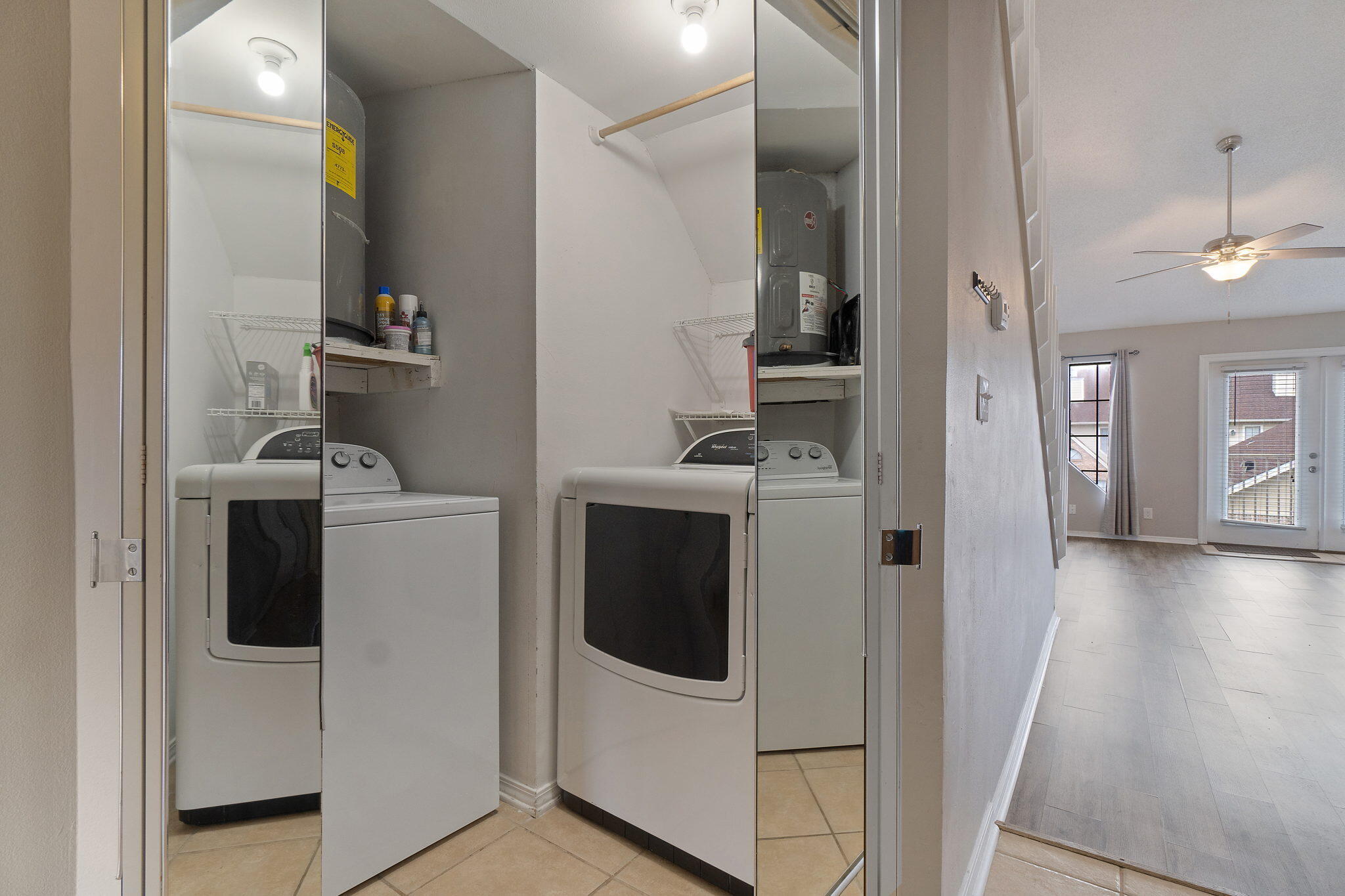 VILLAS ON THE SQUARE - Residential