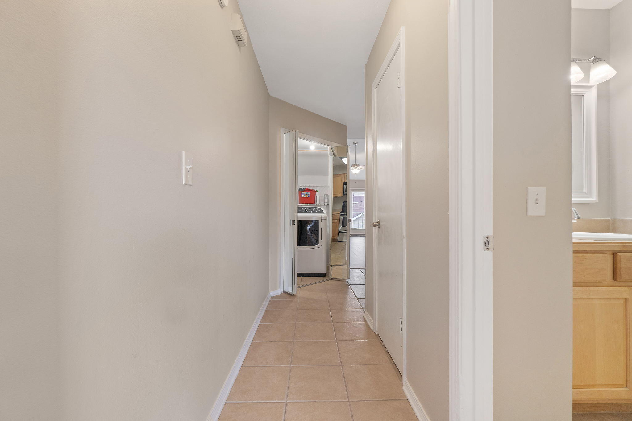 VILLAS ON THE SQUARE - Residential