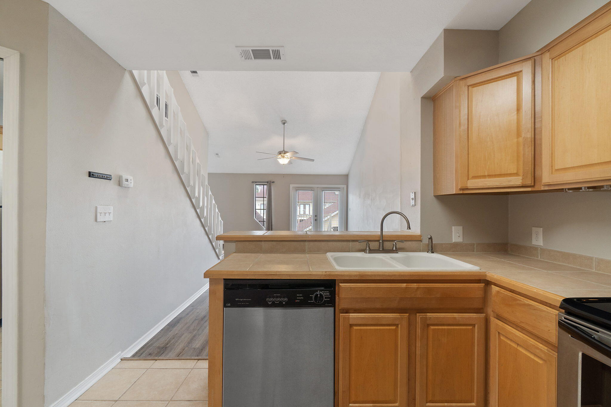 VILLAS ON THE SQUARE - Residential