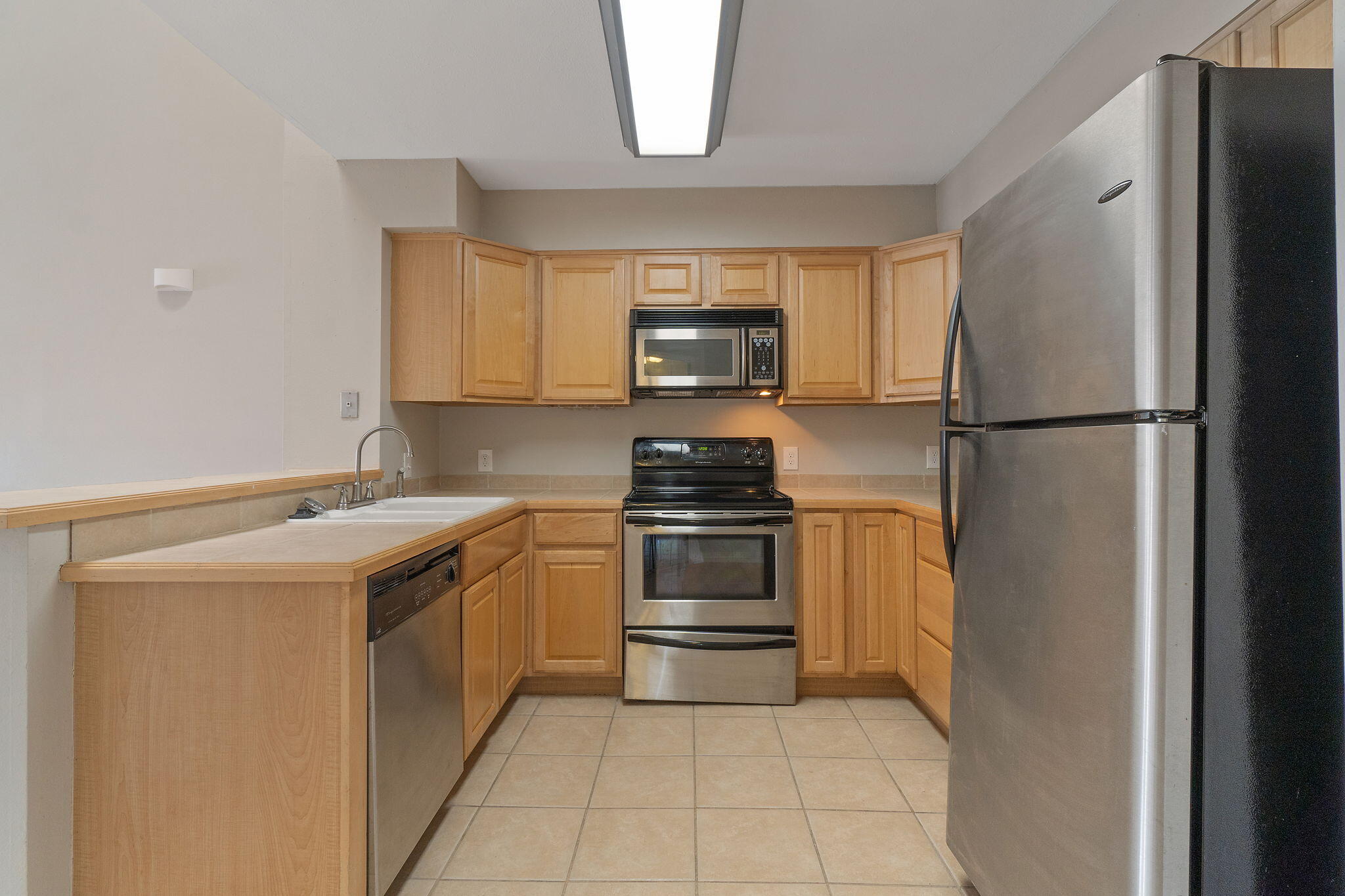 VILLAS ON THE SQUARE - Residential