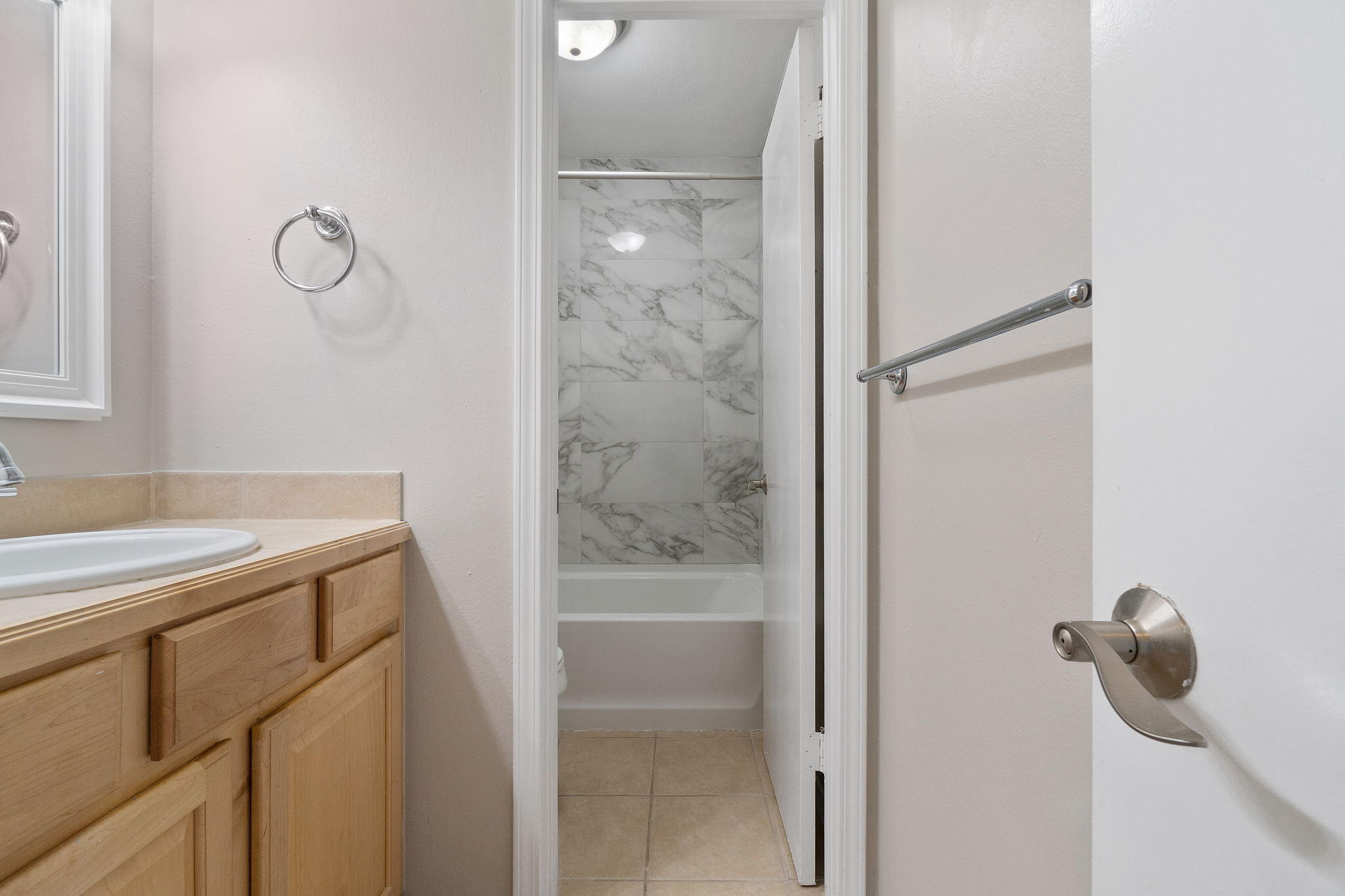 VILLAS ON THE SQUARE - Residential