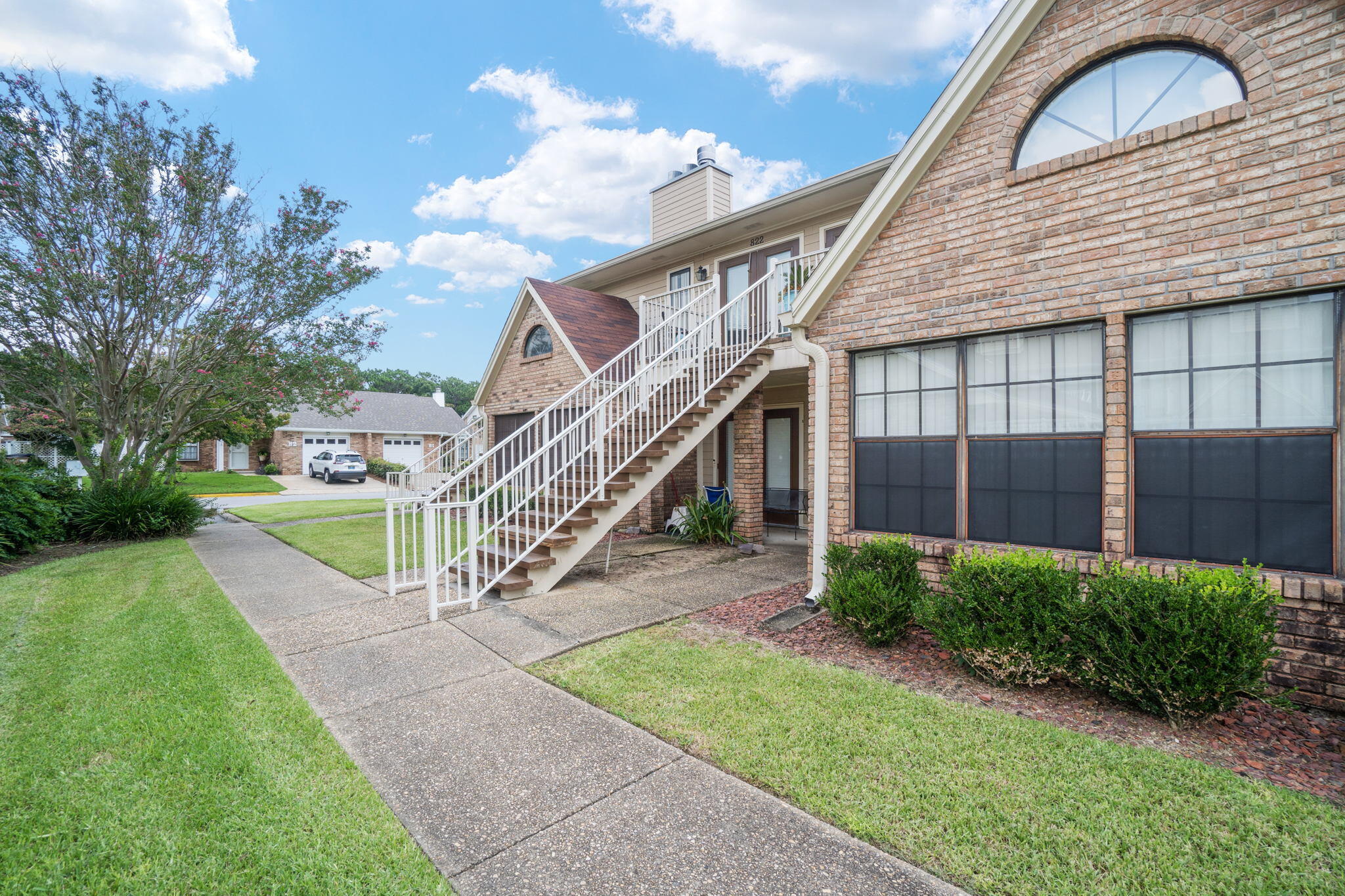 VILLAS ON THE SQUARE - Residential