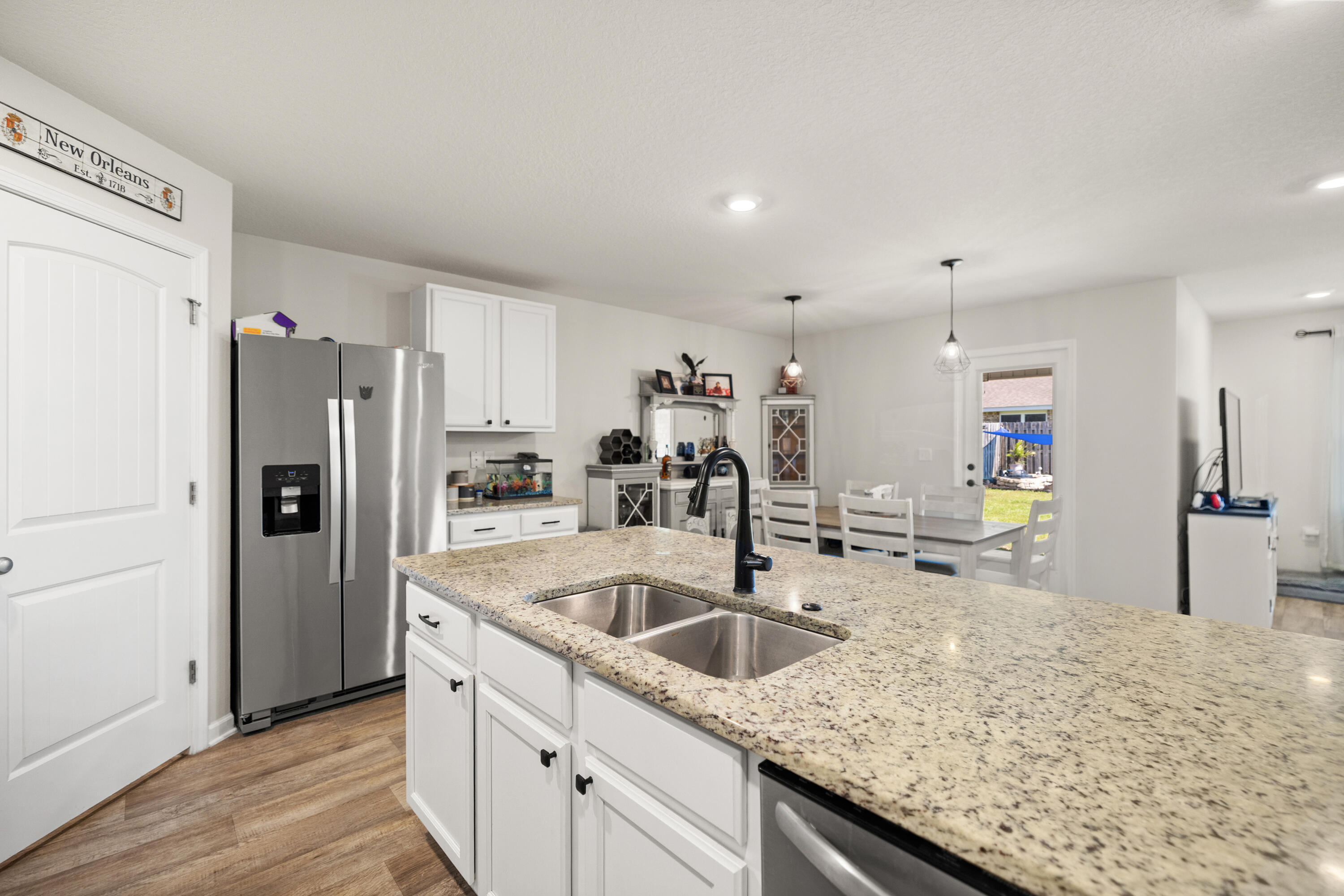 REDSTONE ESTATES - Residential Lease