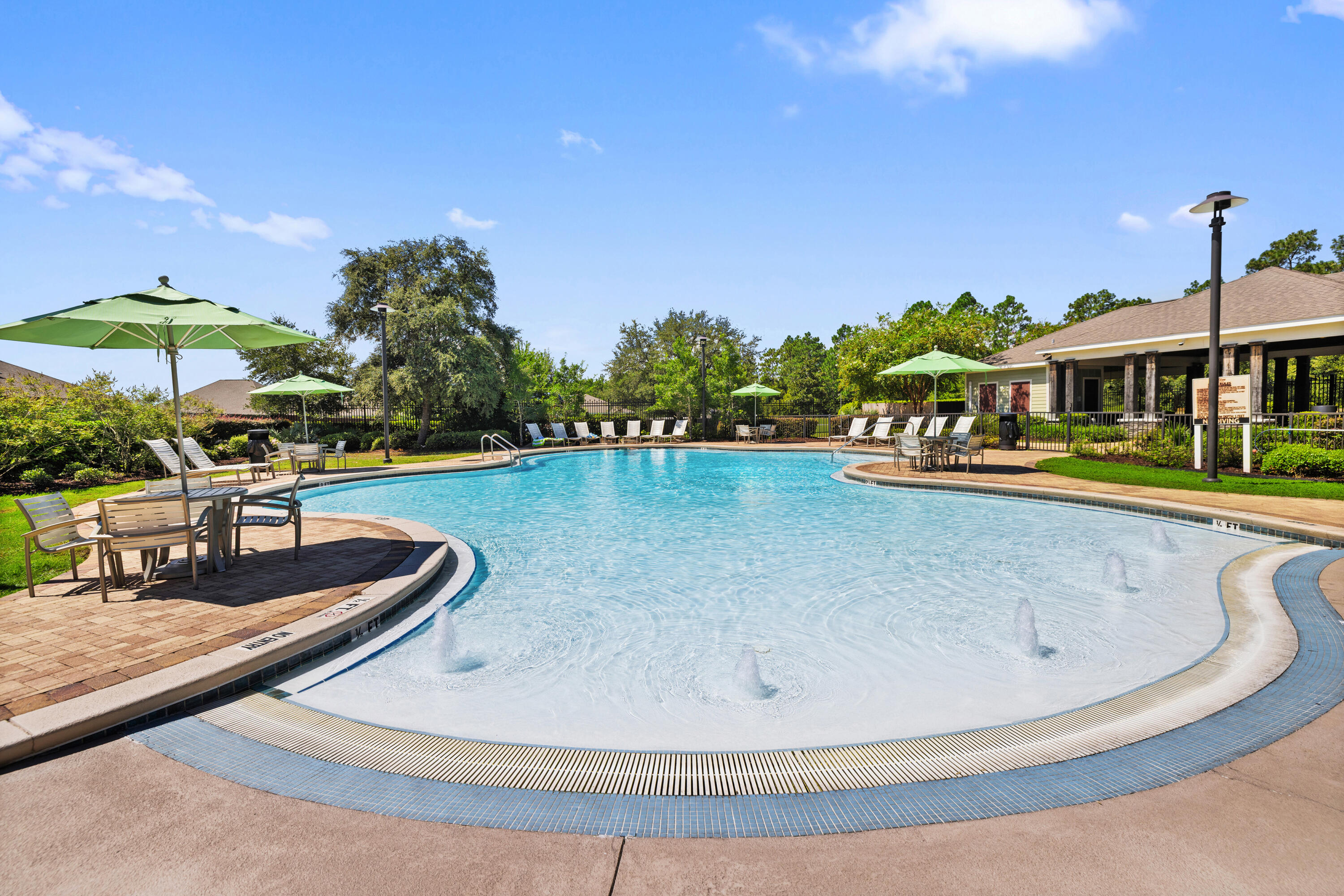 REDSTONE ESTATES - Residential Lease