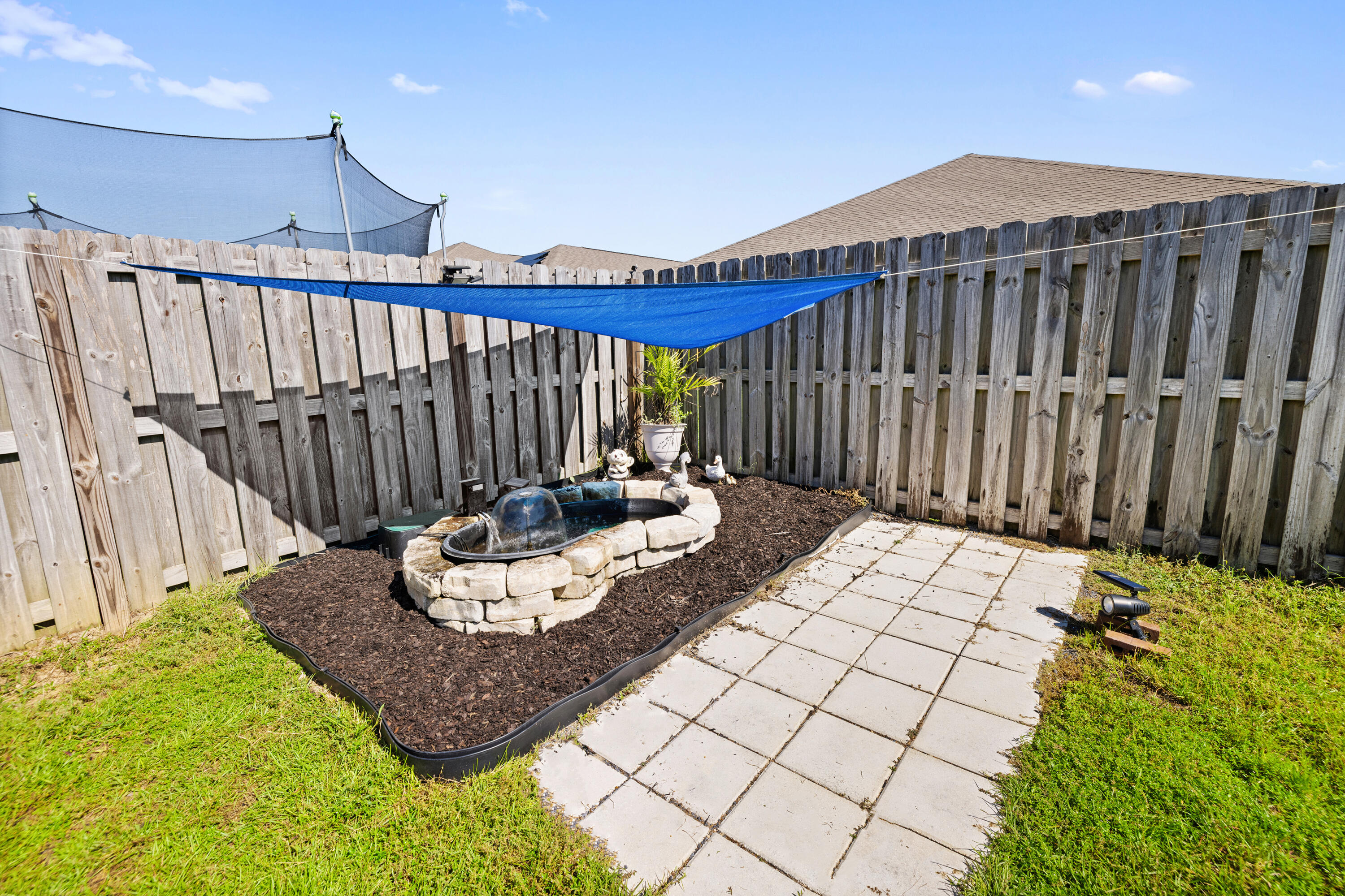 REDSTONE ESTATES - Residential Lease