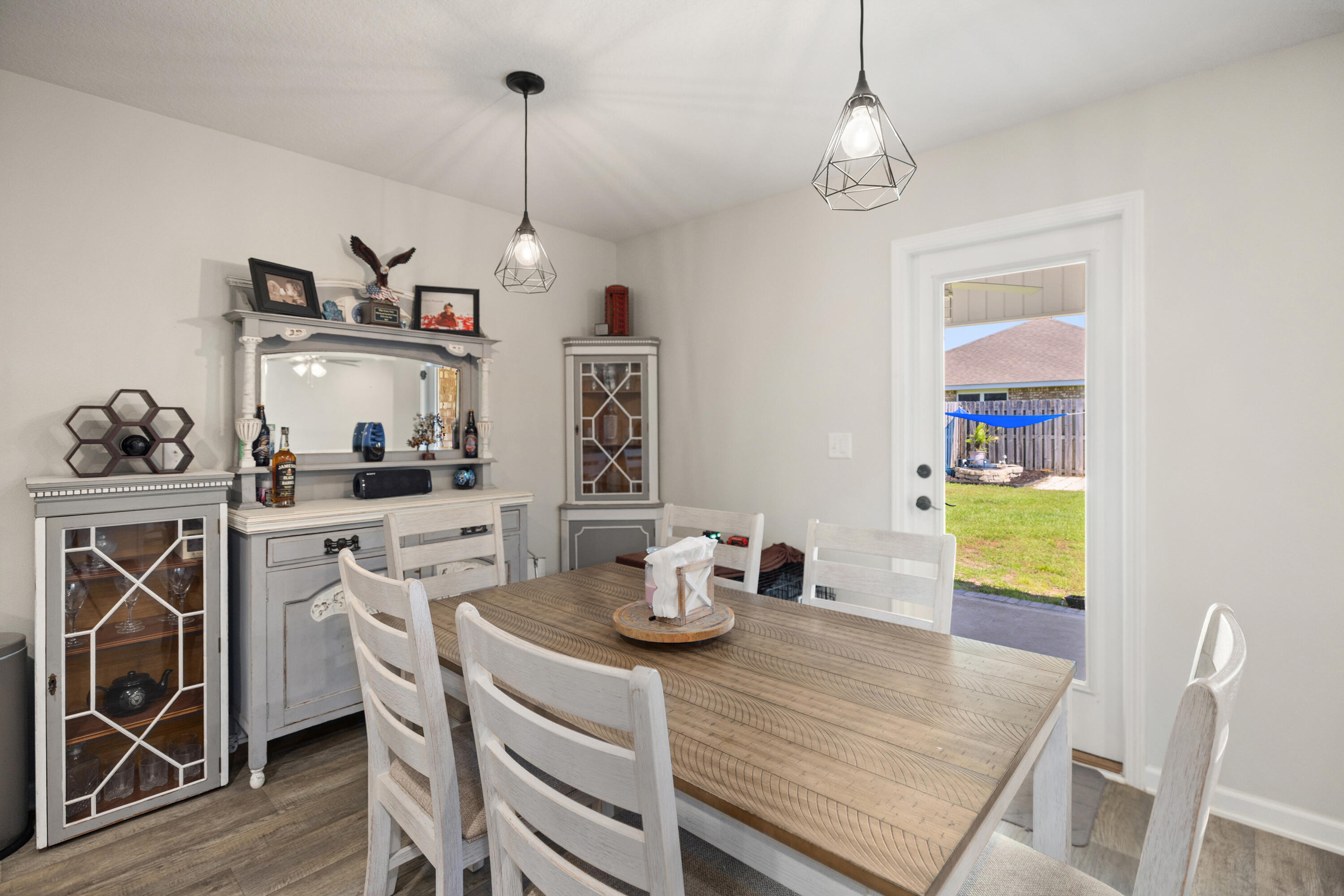 REDSTONE ESTATES - Residential Lease