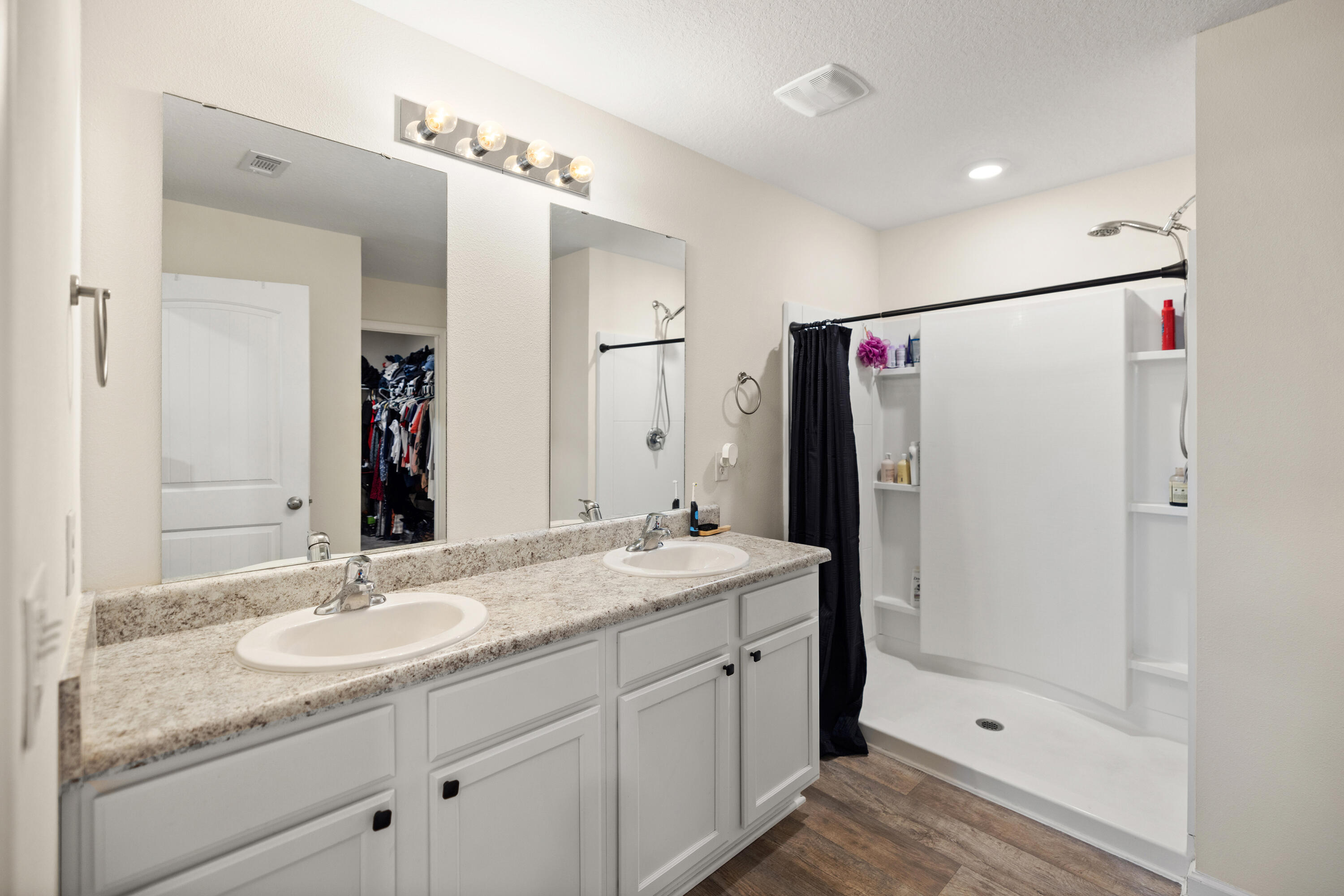 REDSTONE ESTATES - Residential Lease