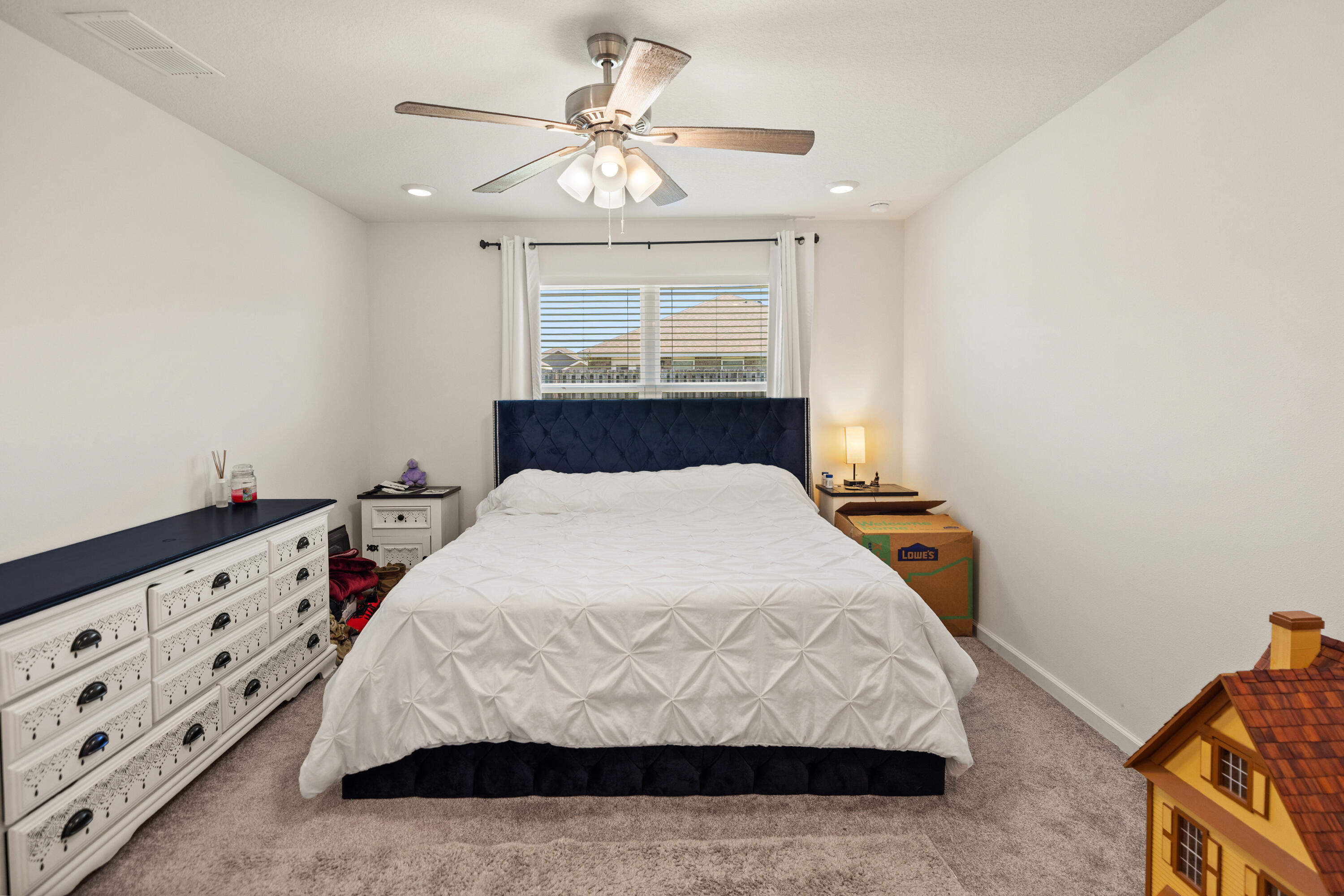 REDSTONE ESTATES - Residential Lease