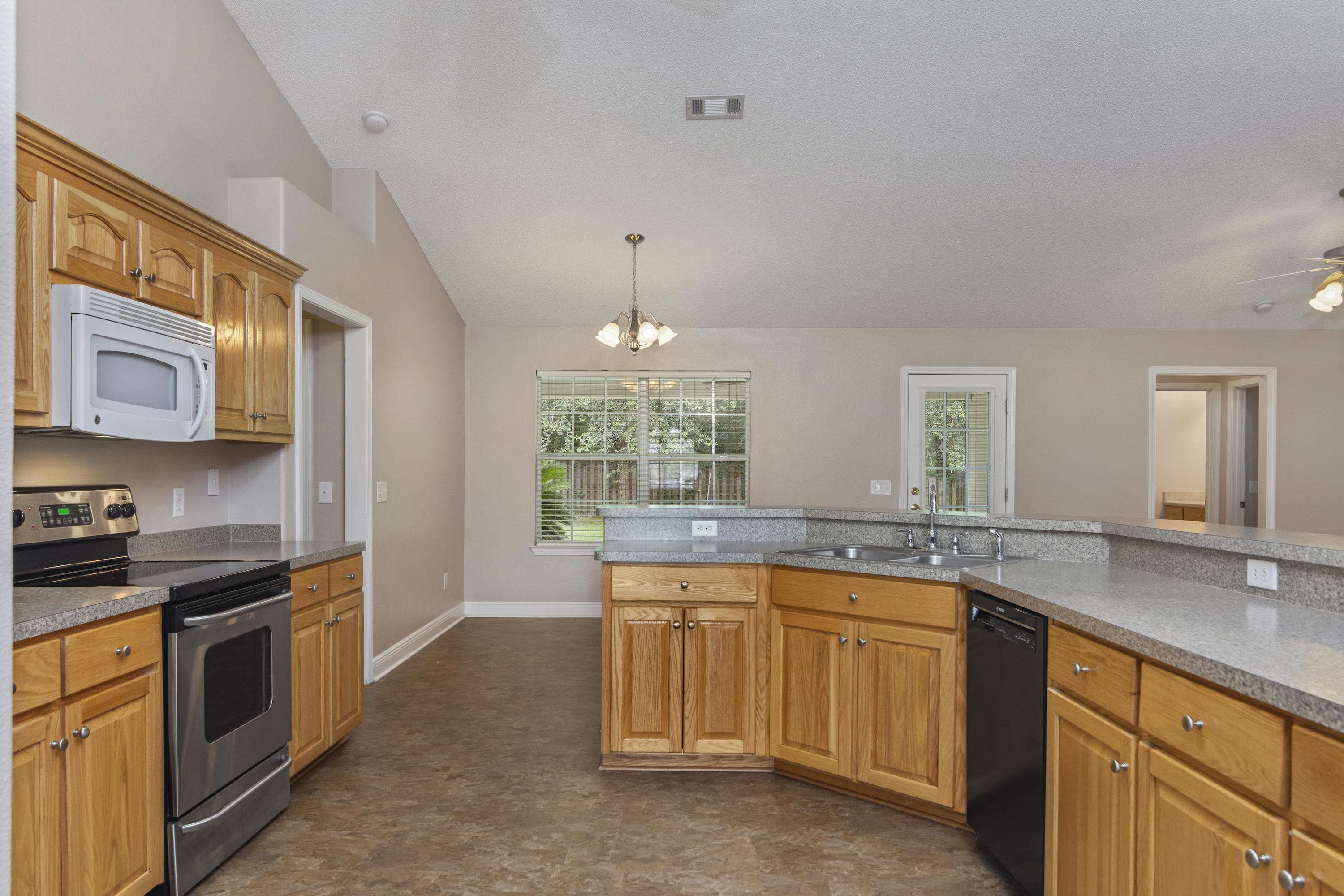 LEE FARMS PH I - Residential