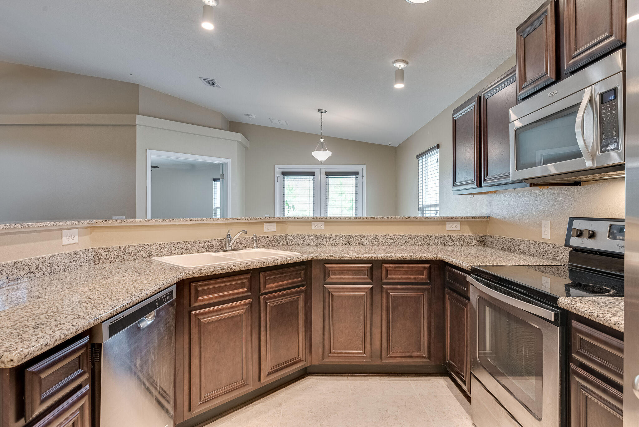 DUNCAN RIDGE - Residential Lease