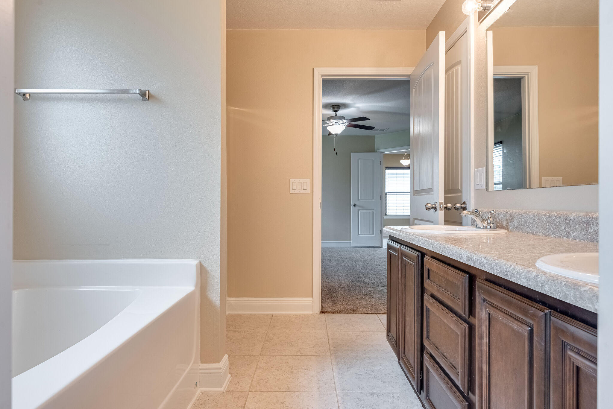 DUNCAN RIDGE - Residential Lease
