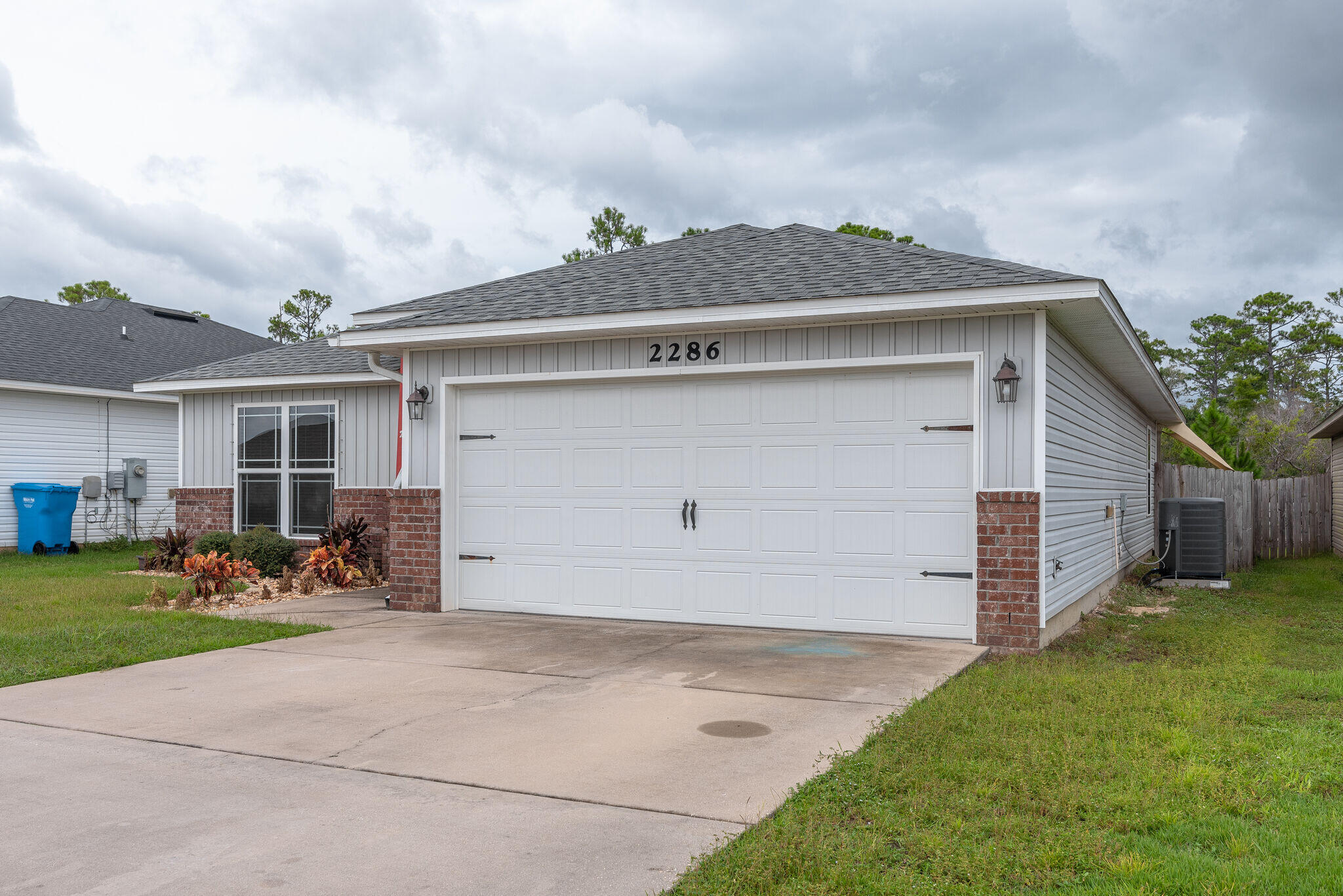 DUNCAN RIDGE - Residential Lease
