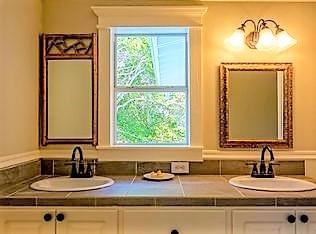 BEACH HIGHLANDS - Residential