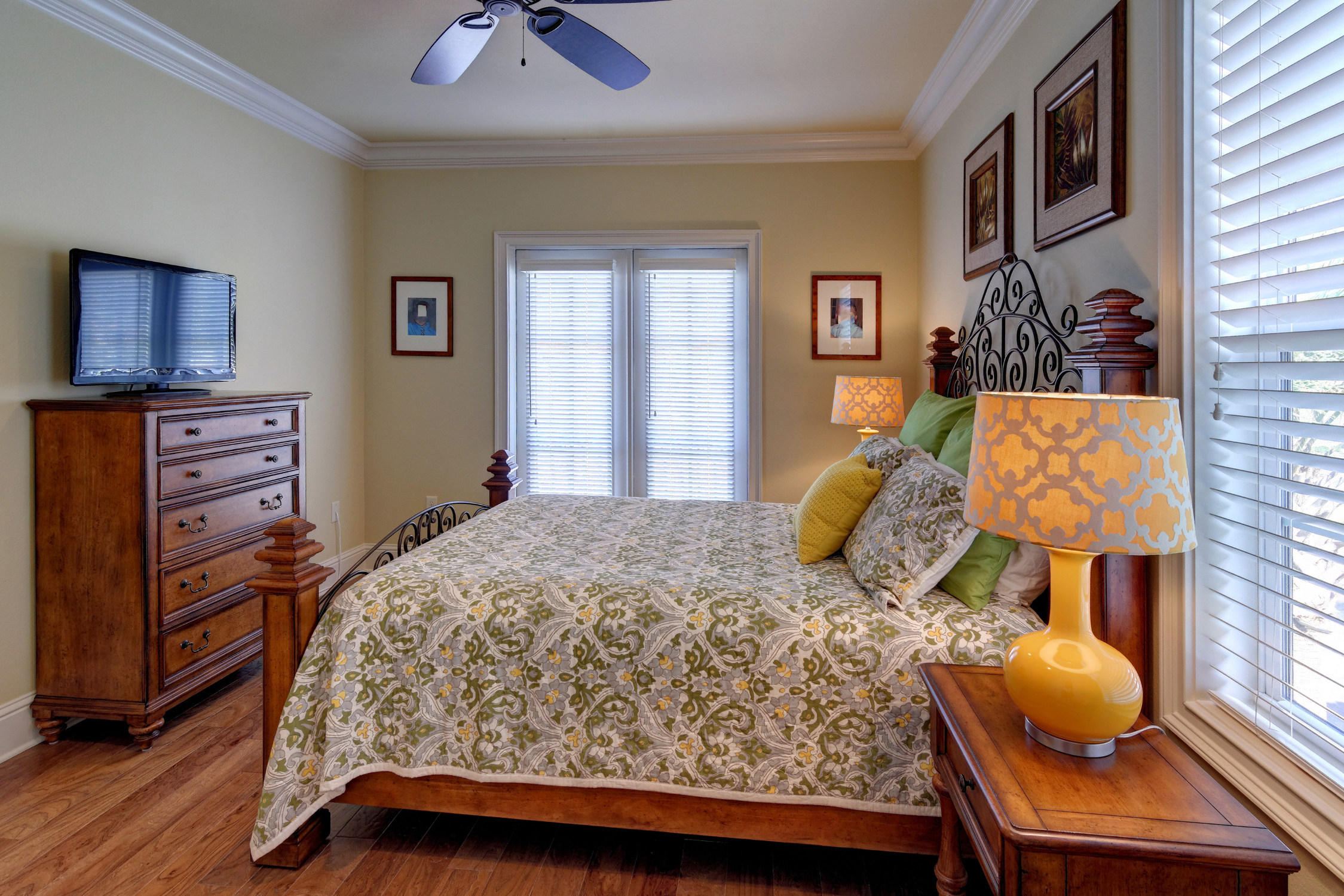 VILLA LAGO - Residential