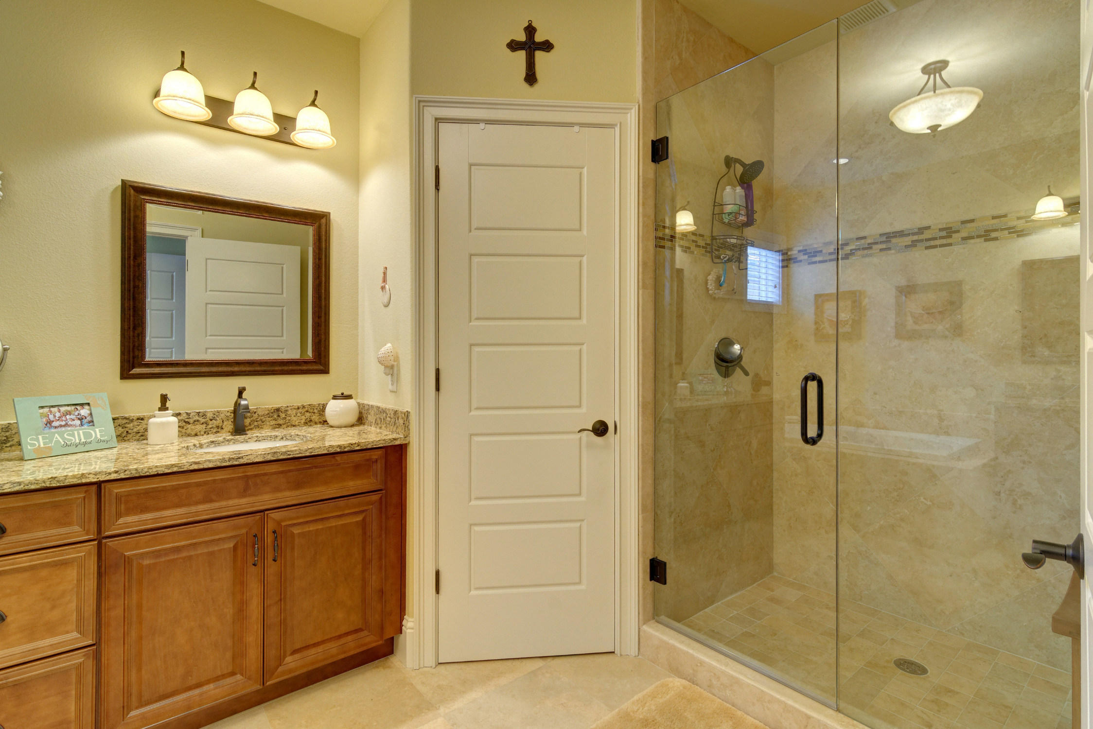 VILLA LAGO - Residential