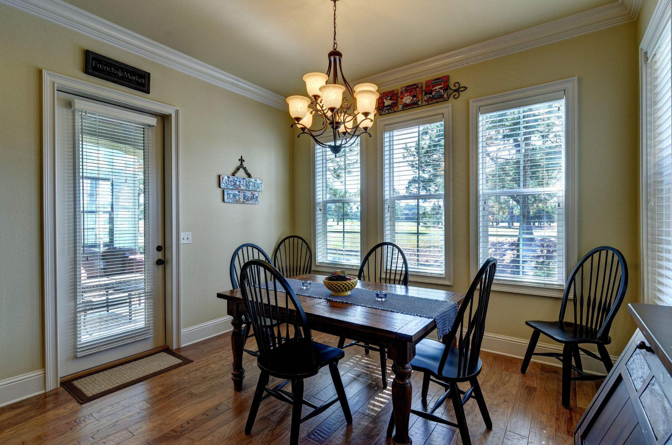 VILLA LAGO - Residential