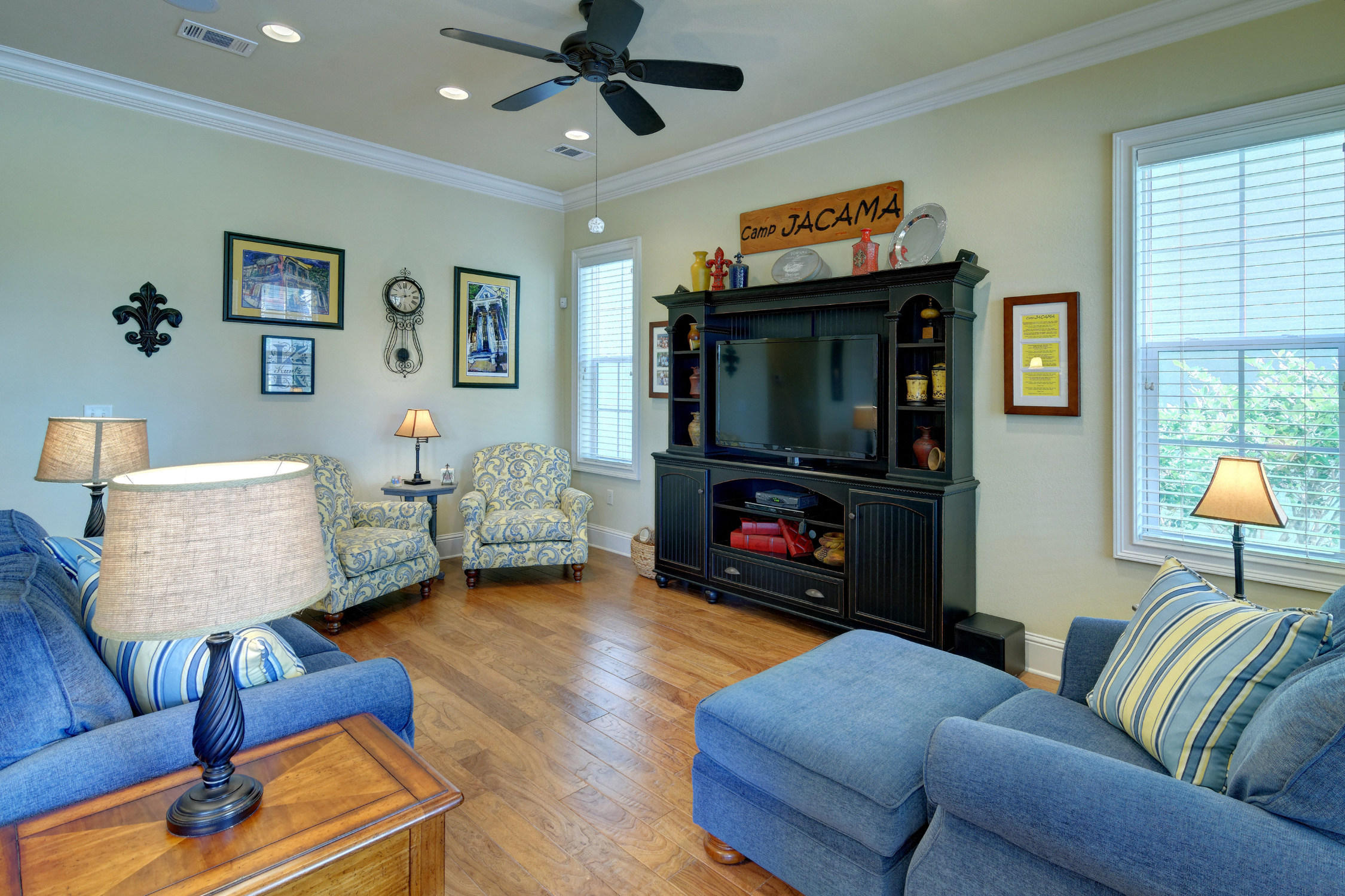 VILLA LAGO - Residential