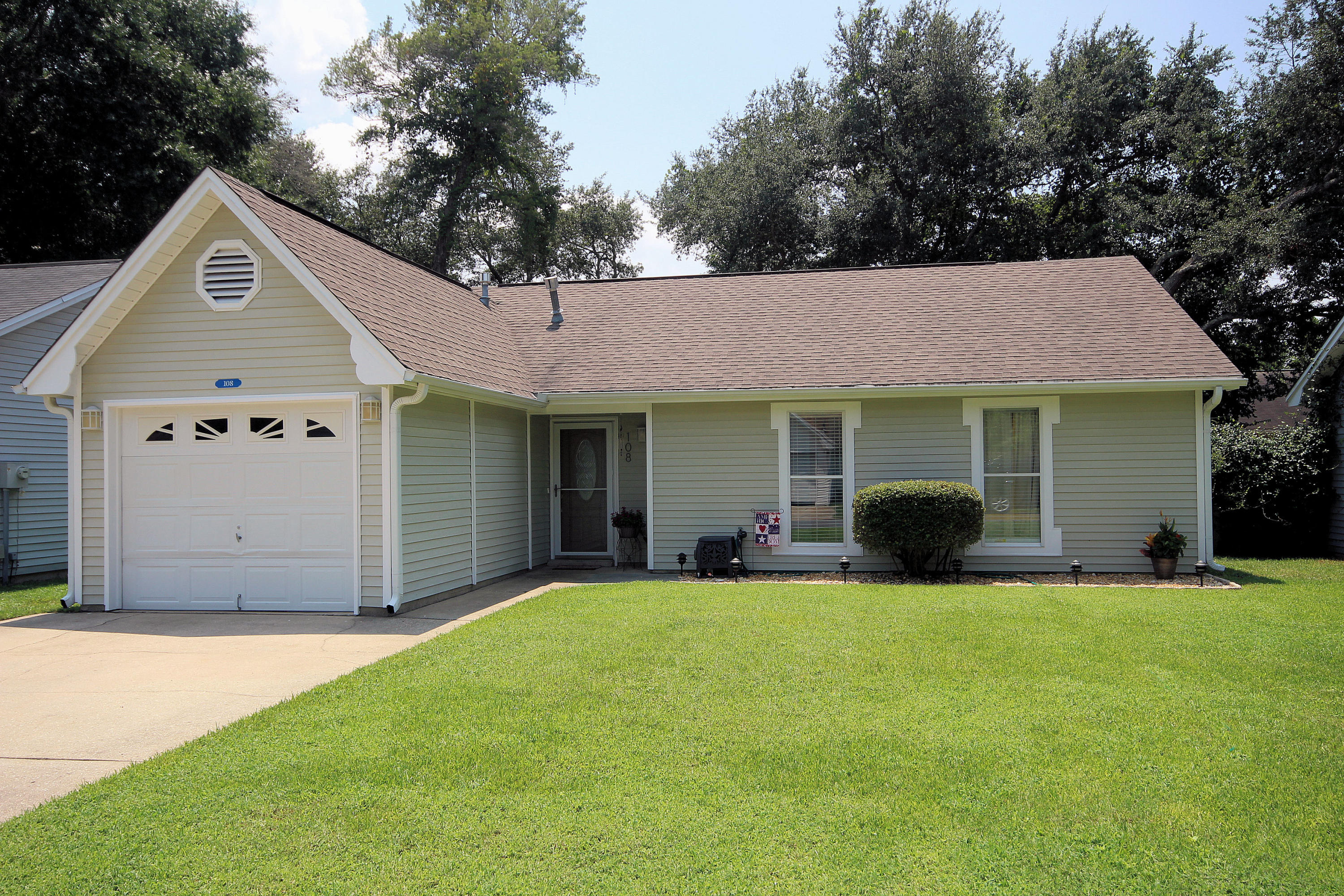 BLUE PINE VILLAGE PH 1 - Residential