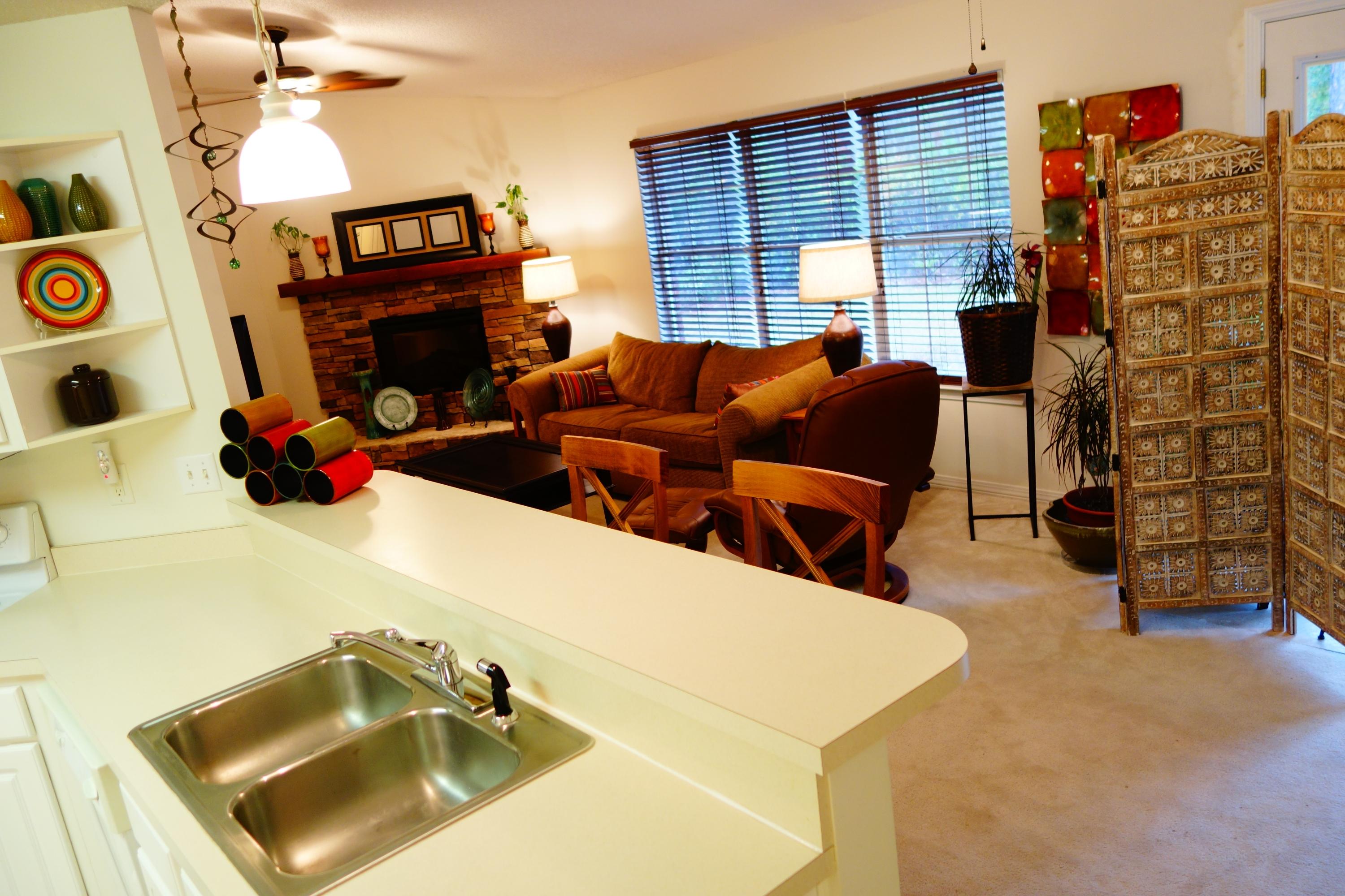 MAGNOLIA BEACH - Residential Lease