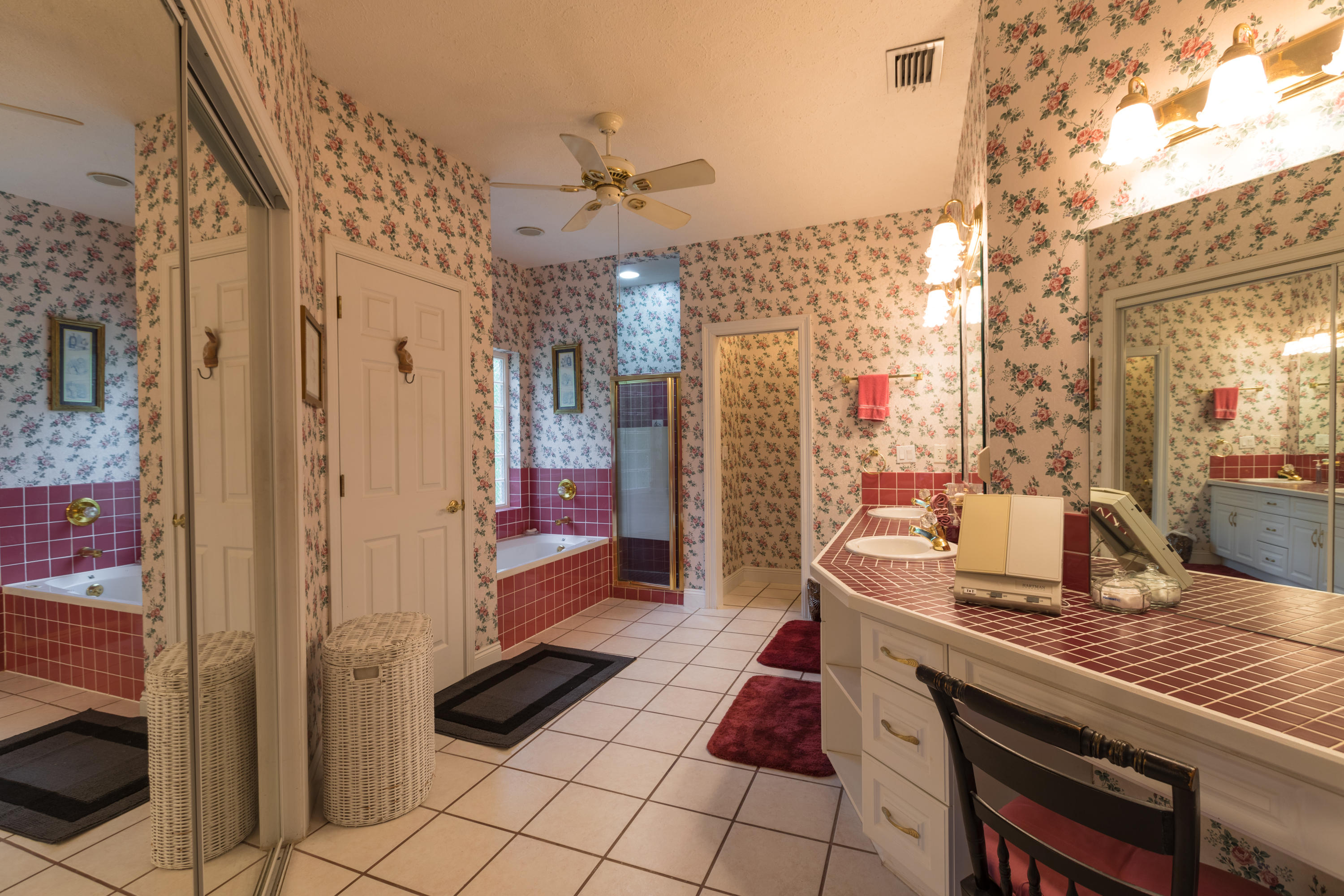 HOLIDAY SHORES ESTATES 3RD ADDN - Residential