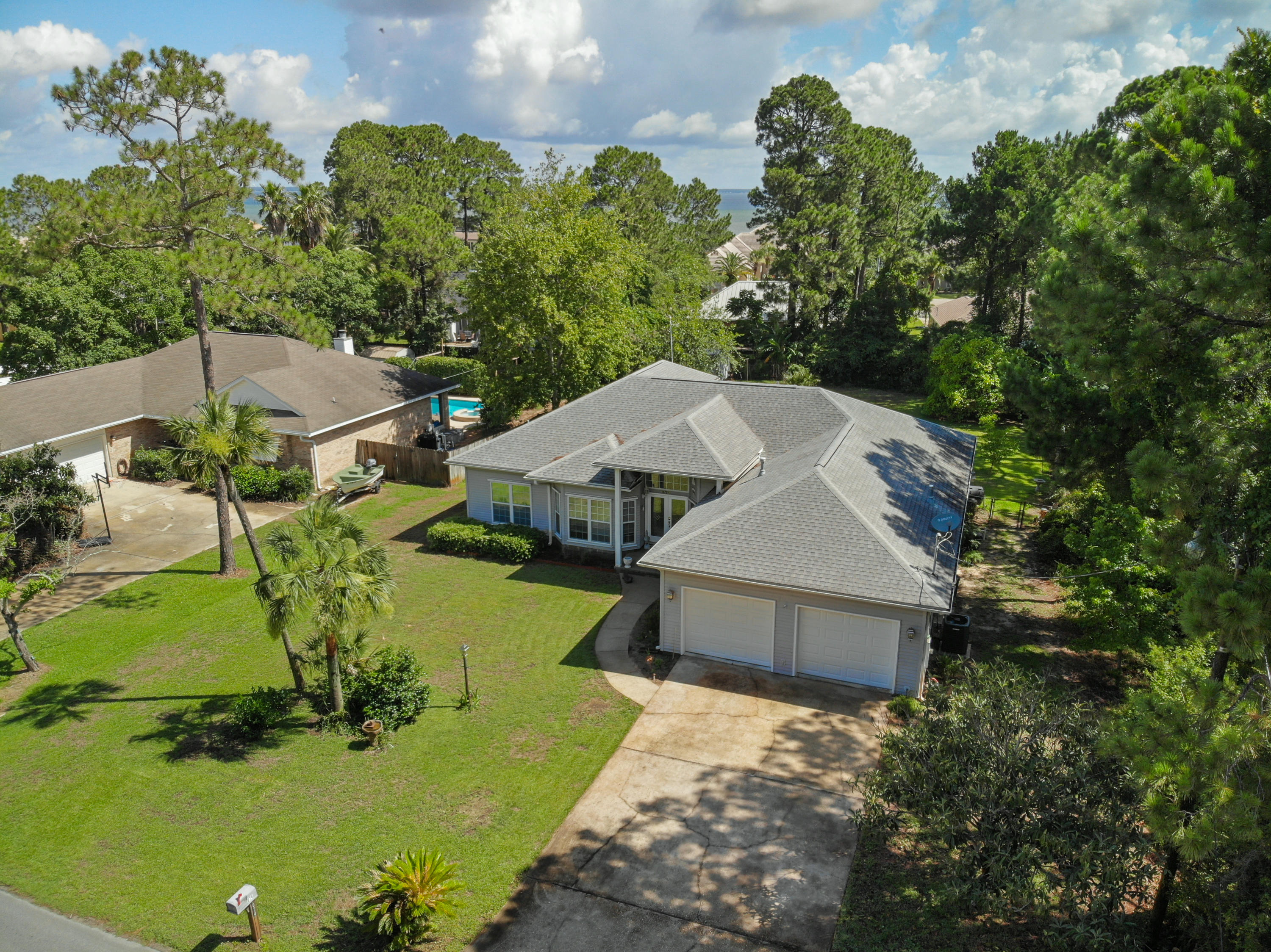 HOLIDAY SHORES ESTATES 3RD ADDN - Residential