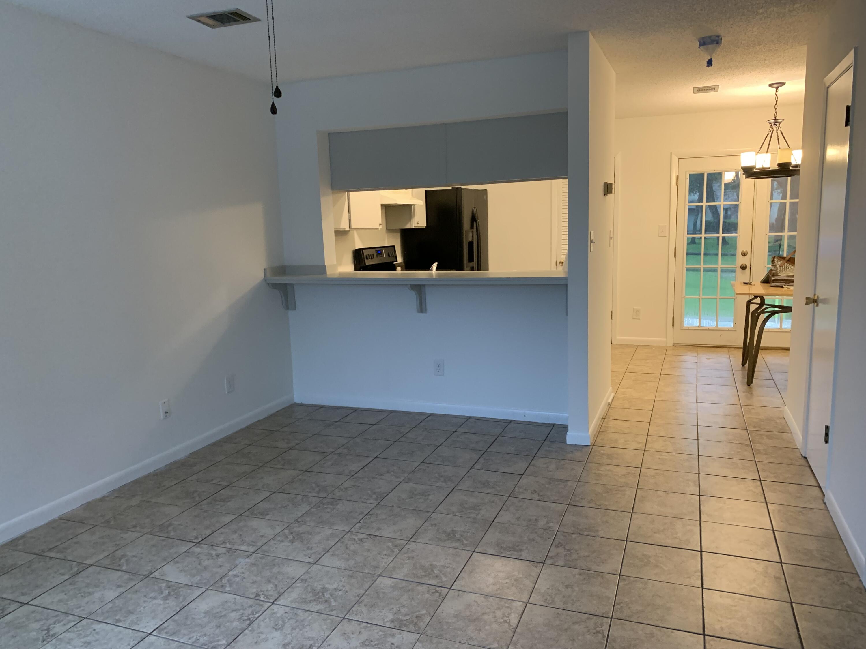 TYNER VILLAS - Residential