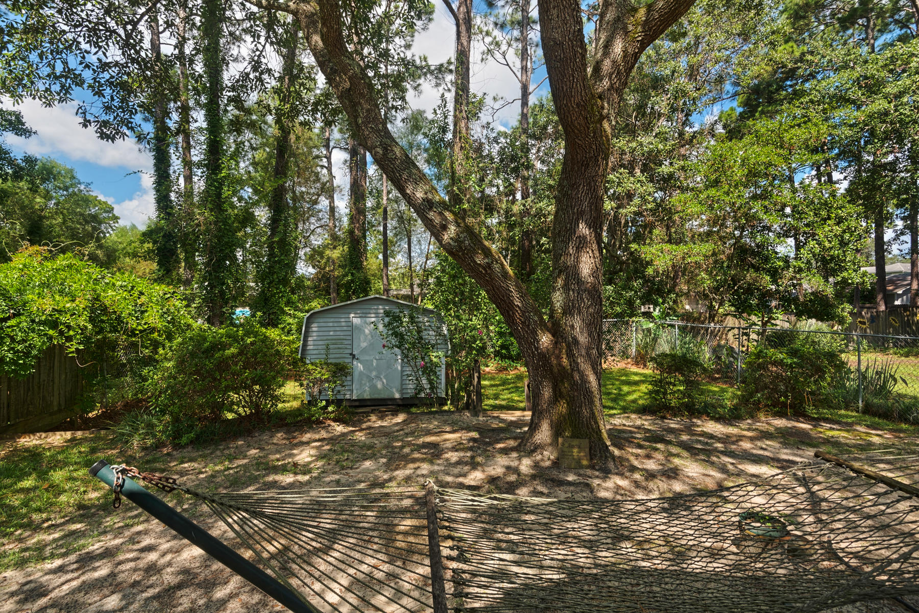 VALPARAISO PINECREST - Residential