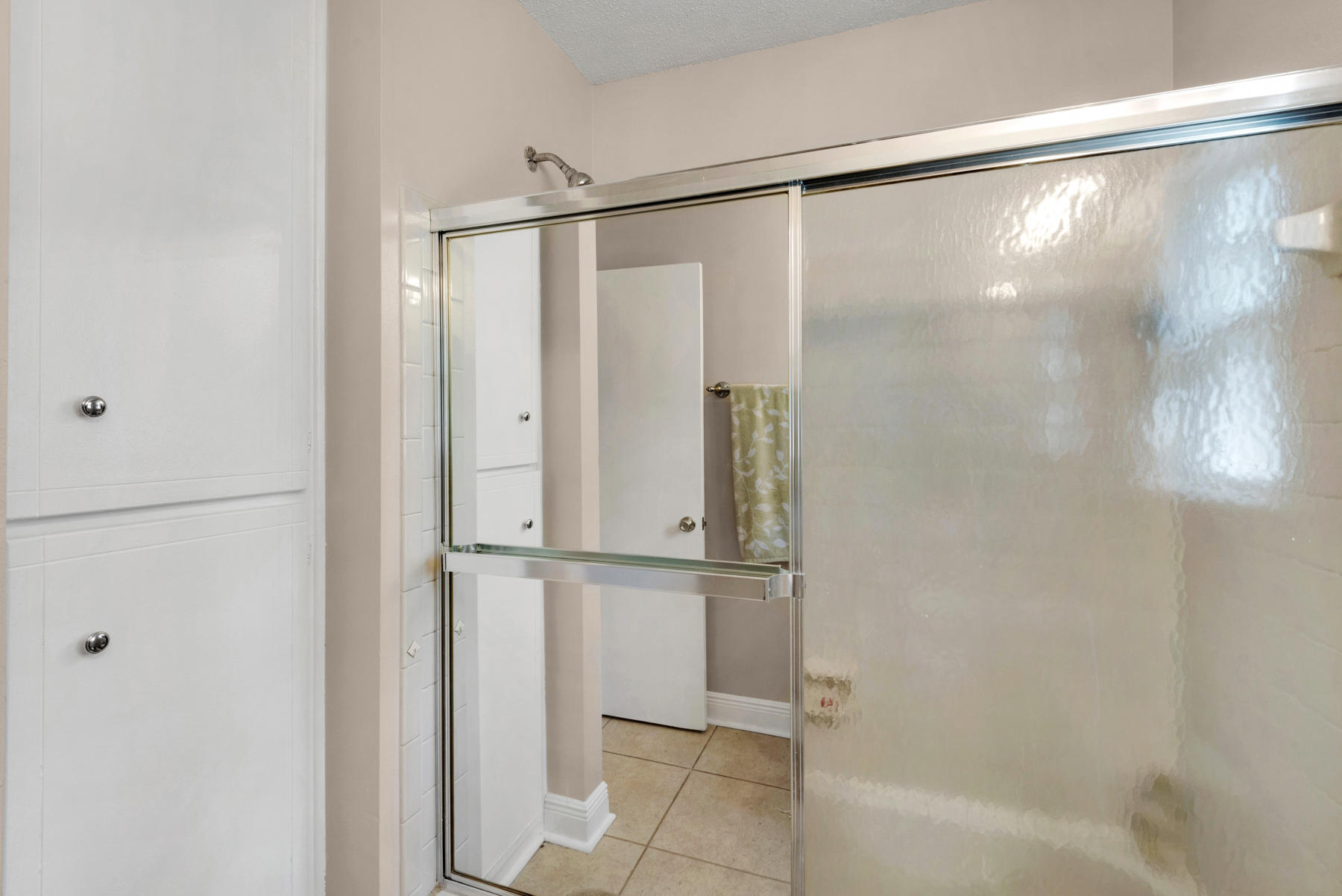 VALPARAISO PINECREST - Residential