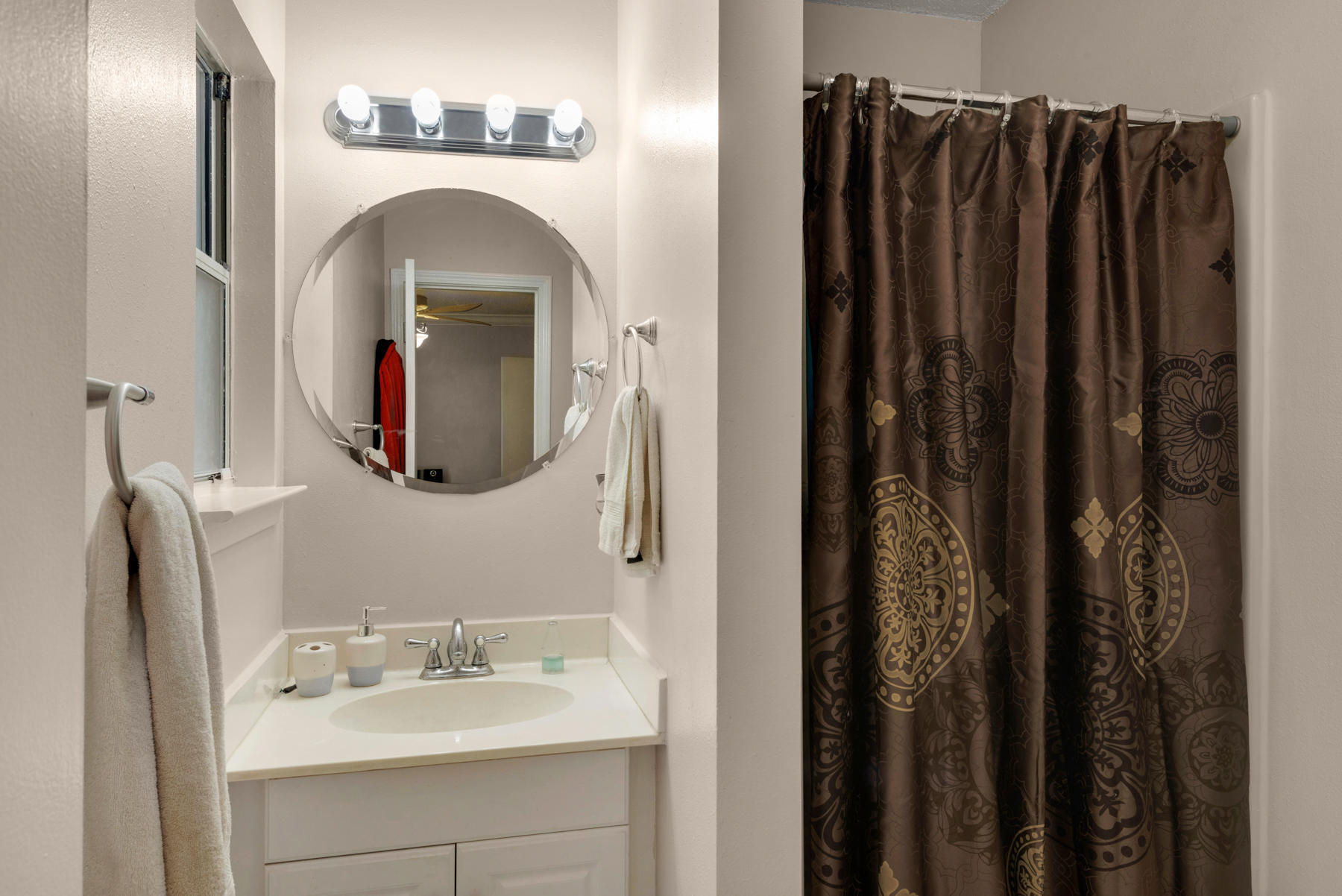 VALPARAISO PINECREST - Residential