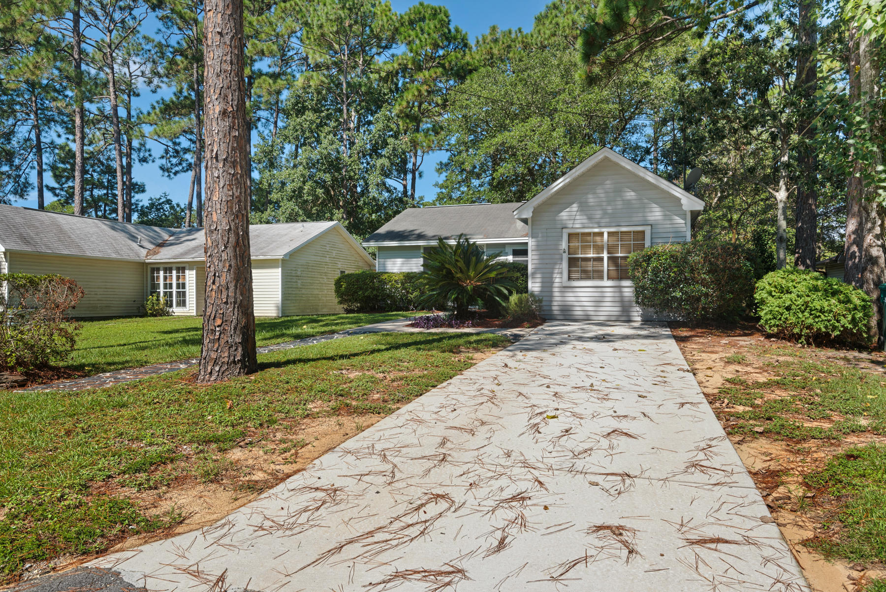 VALPARAISO PINECREST - Residential