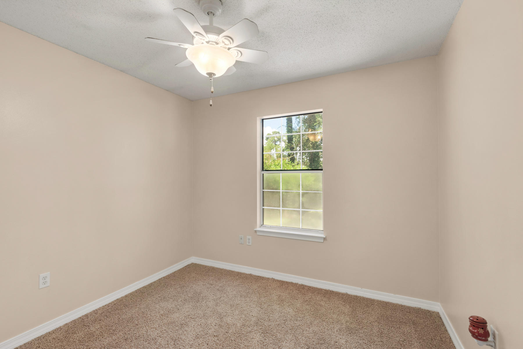 VALPARAISO PINECREST - Residential