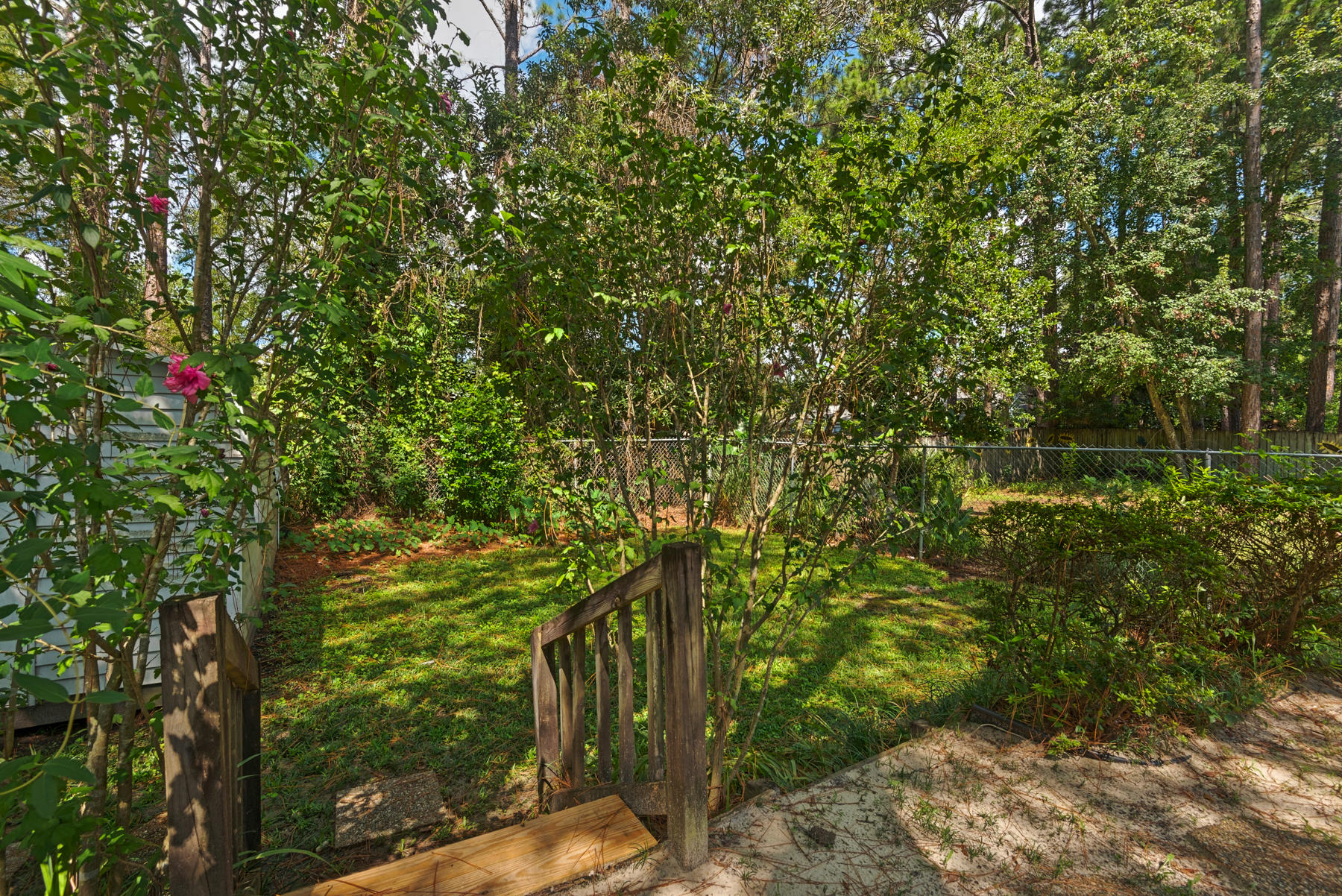 VALPARAISO PINECREST - Residential