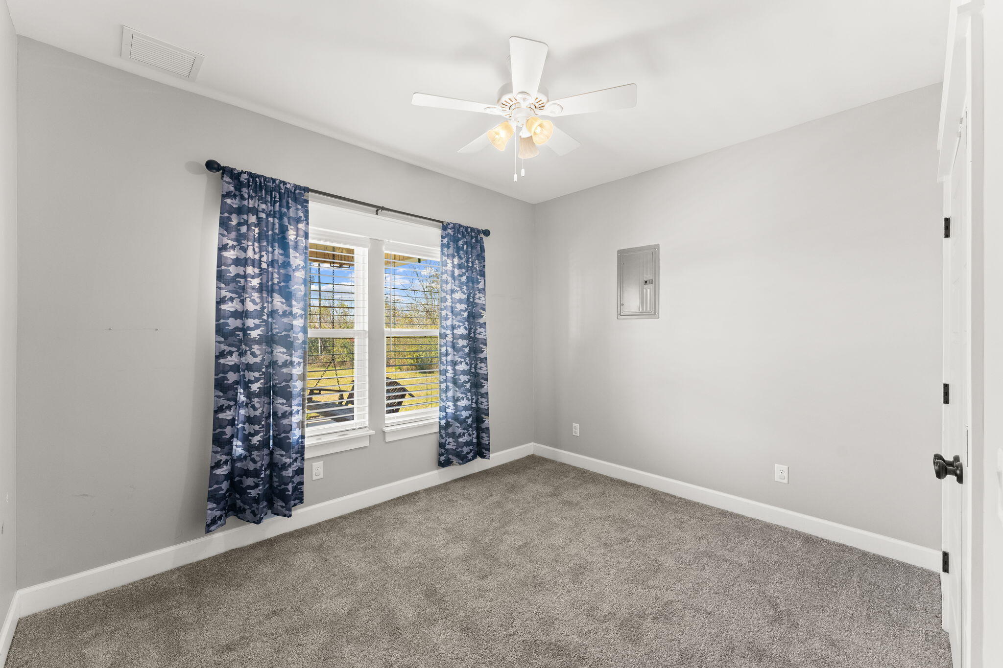 NO RECORDED SUBDIVISION - Residential