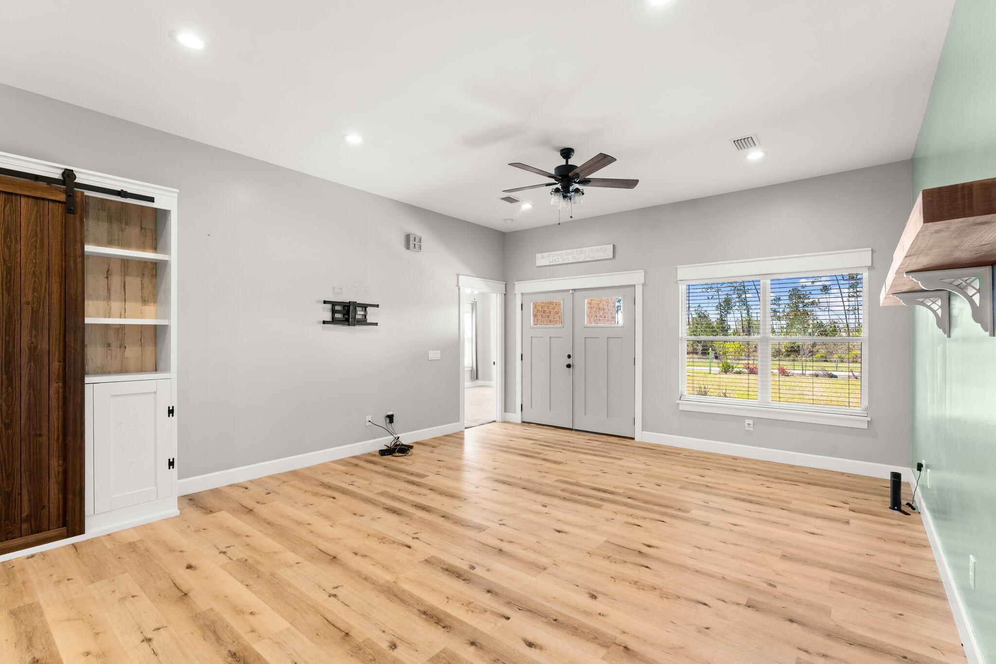 NO RECORDED SUBDIVISION - Residential