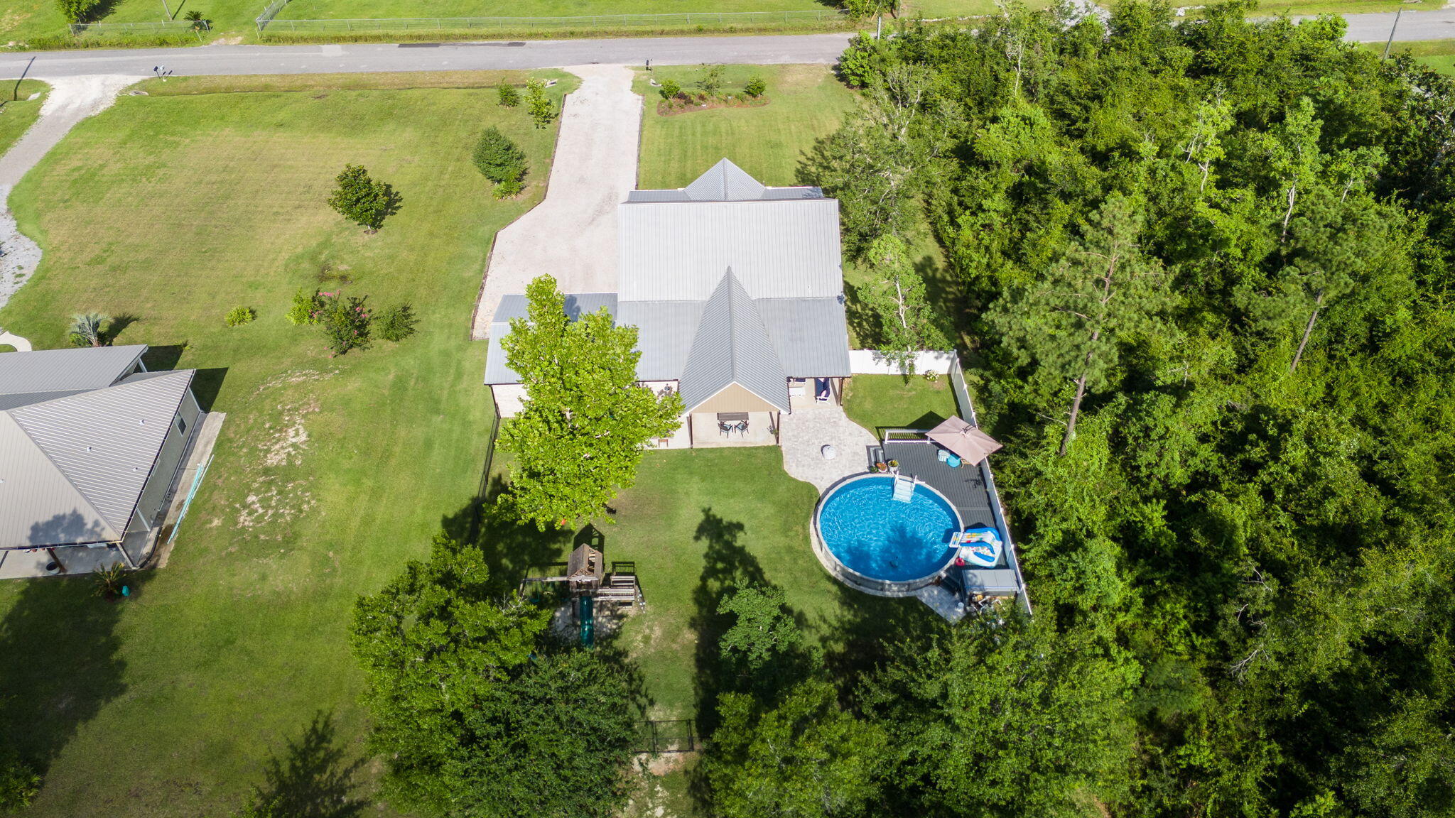 NO RECORDED SUBDIVISION - Residential