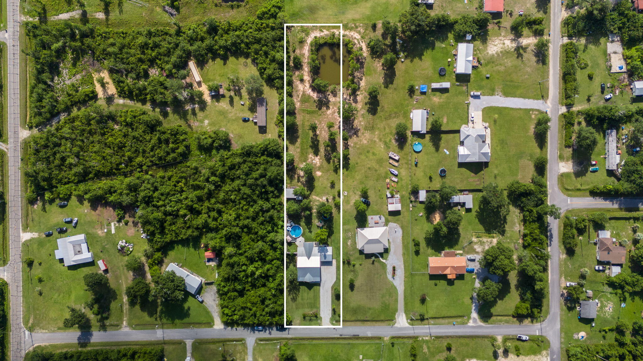 NO RECORDED SUBDIVISION - Residential