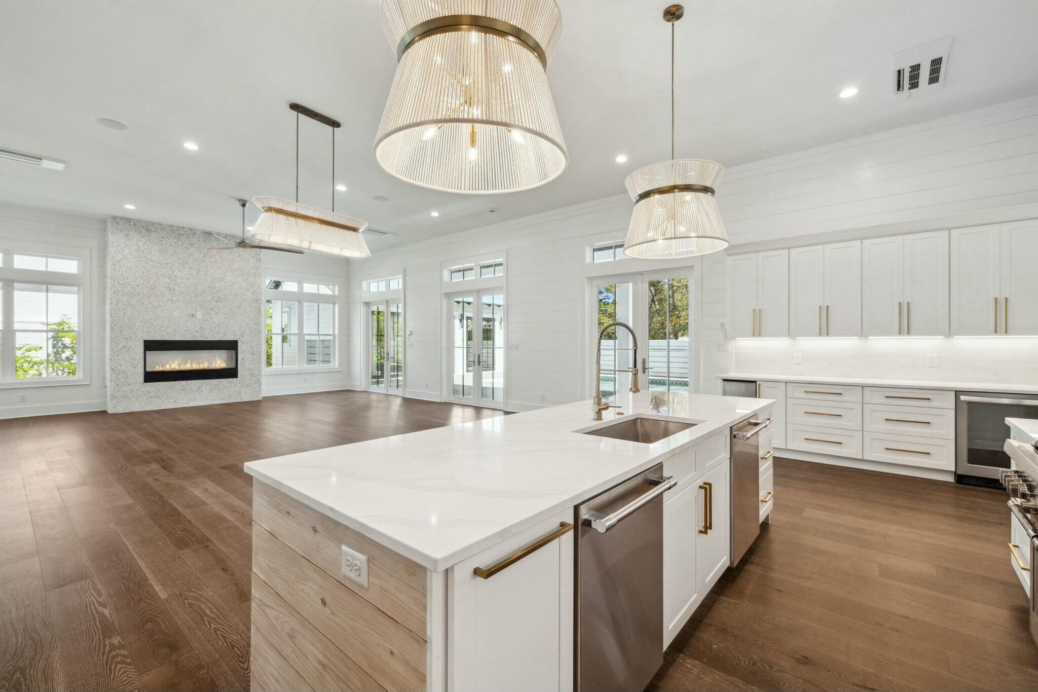 EASTERN LAKE S/D - Residential