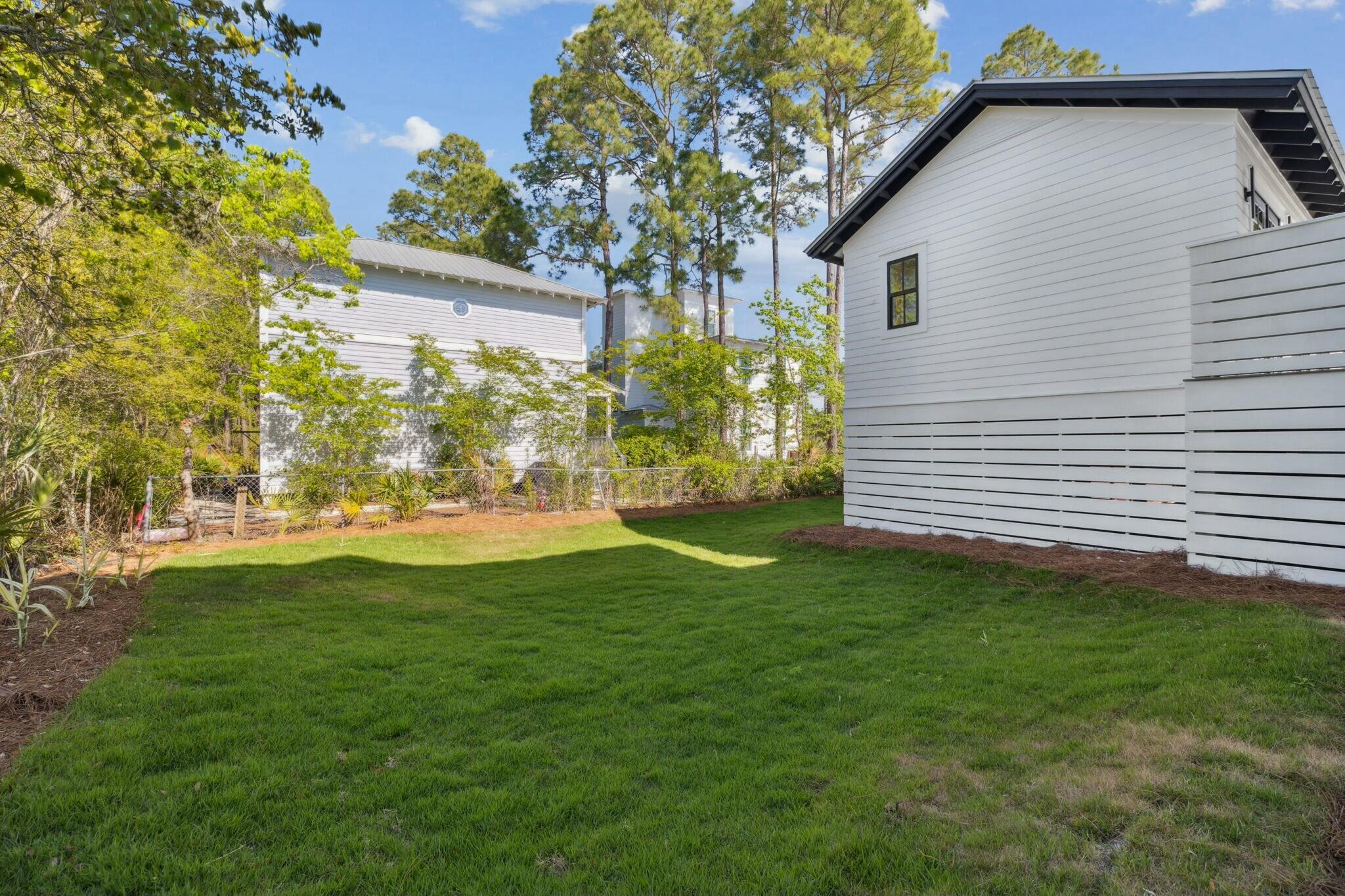 EASTERN LAKE S/D - Residential