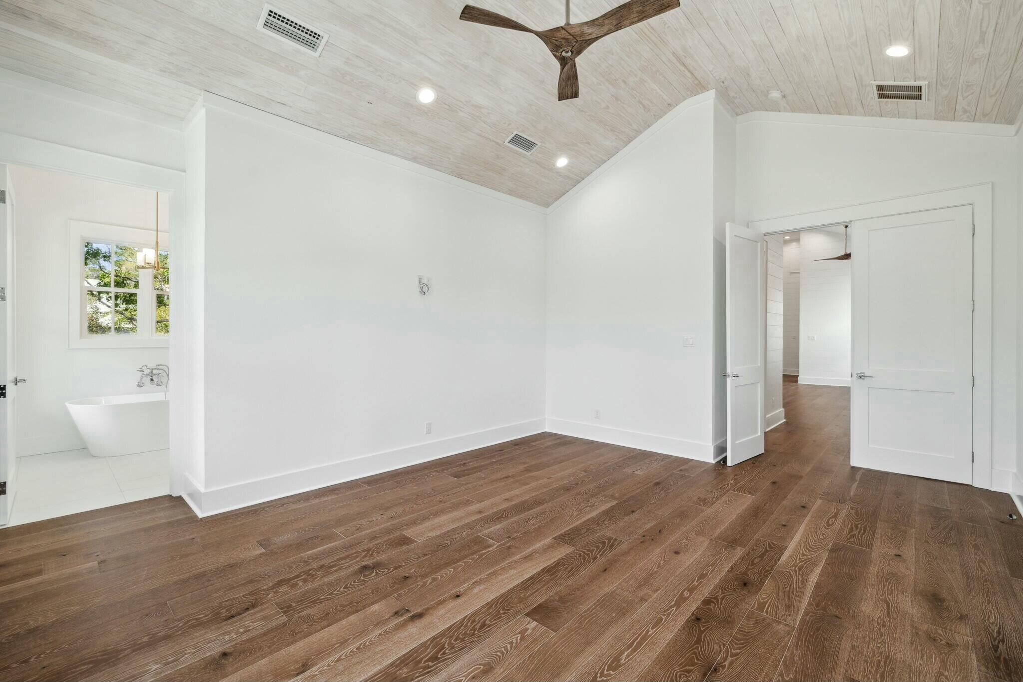 EASTERN LAKE S/D - Residential