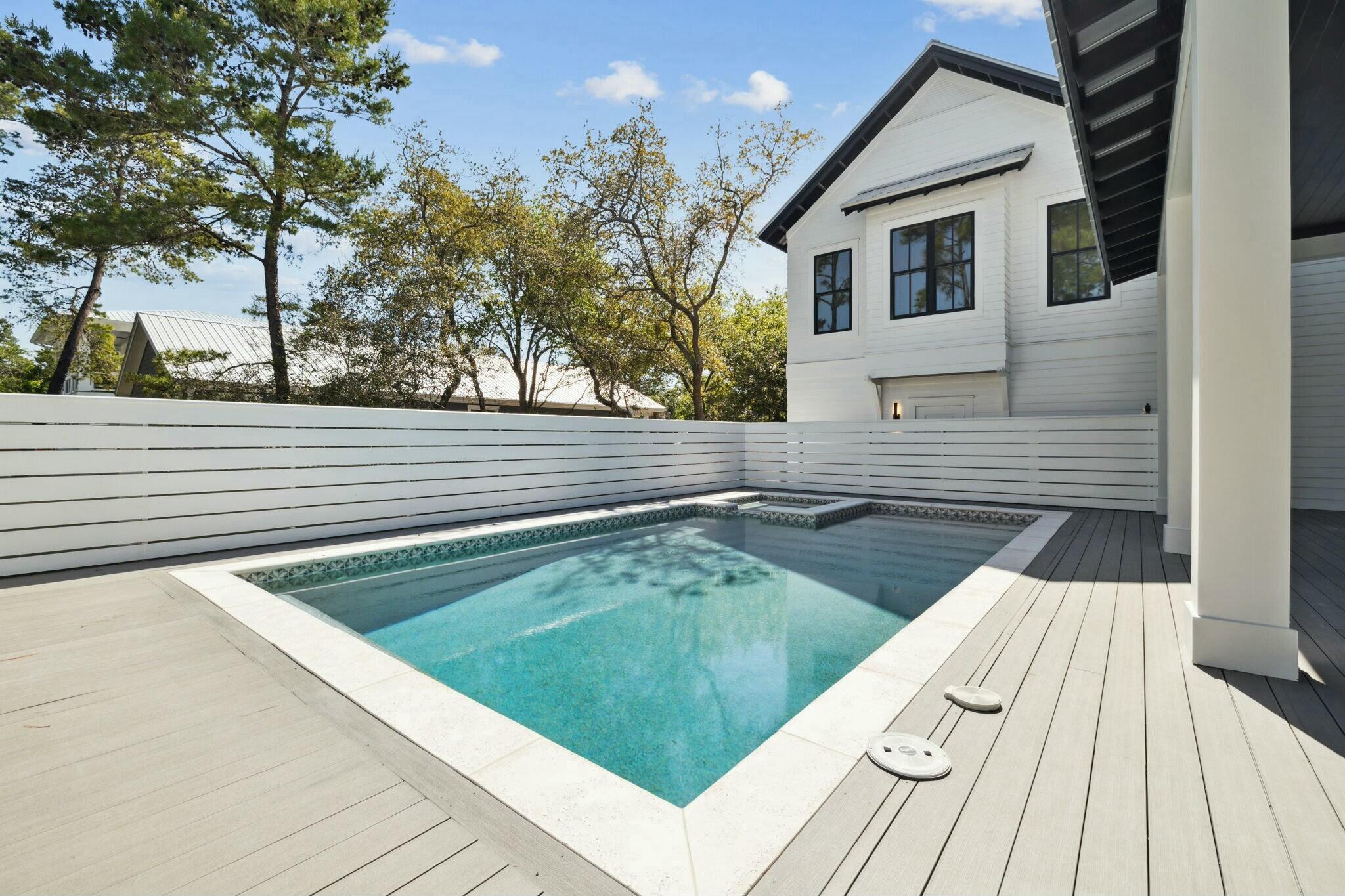 EASTERN LAKE S/D - Residential