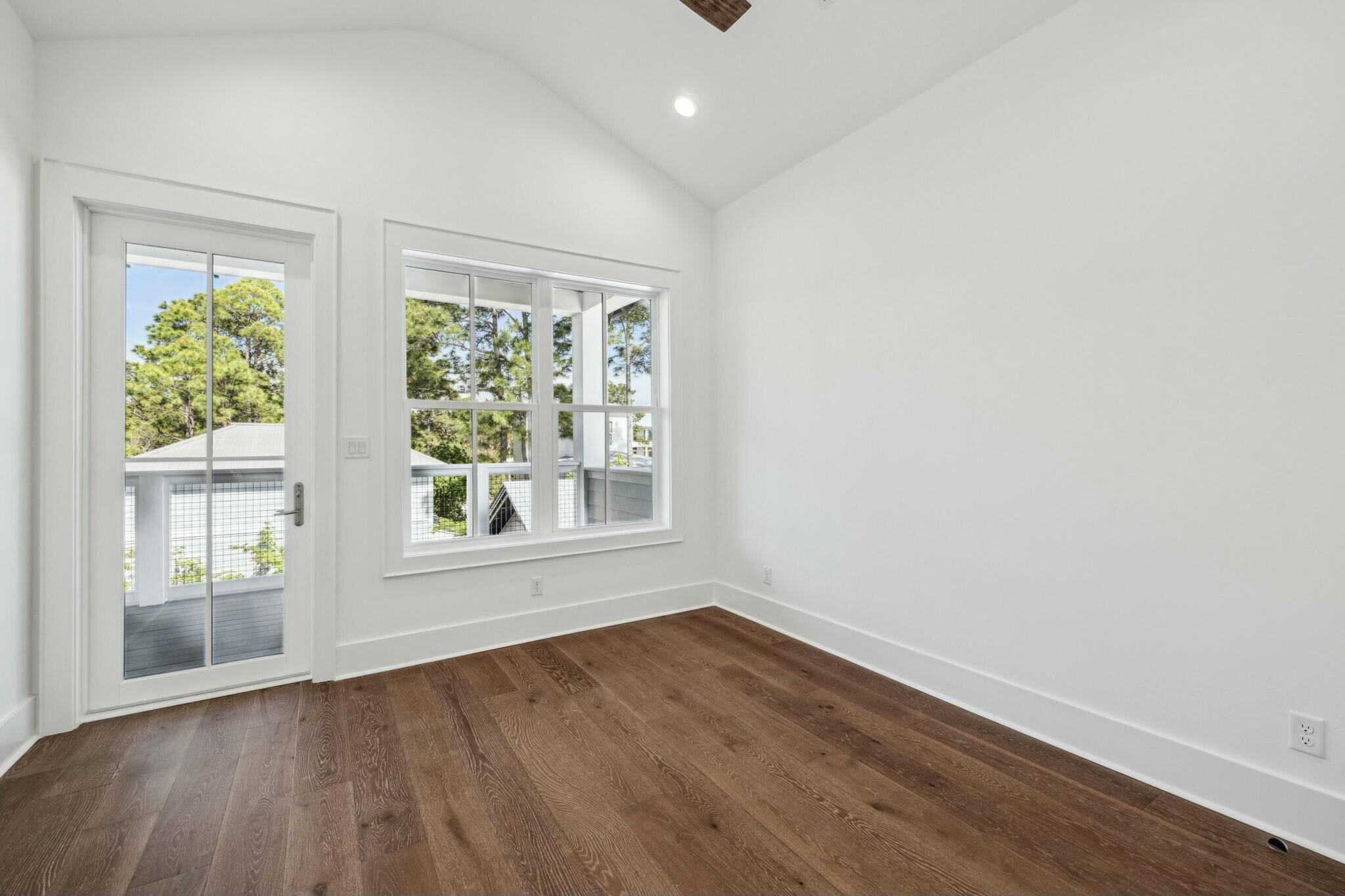EASTERN LAKE S/D - Residential