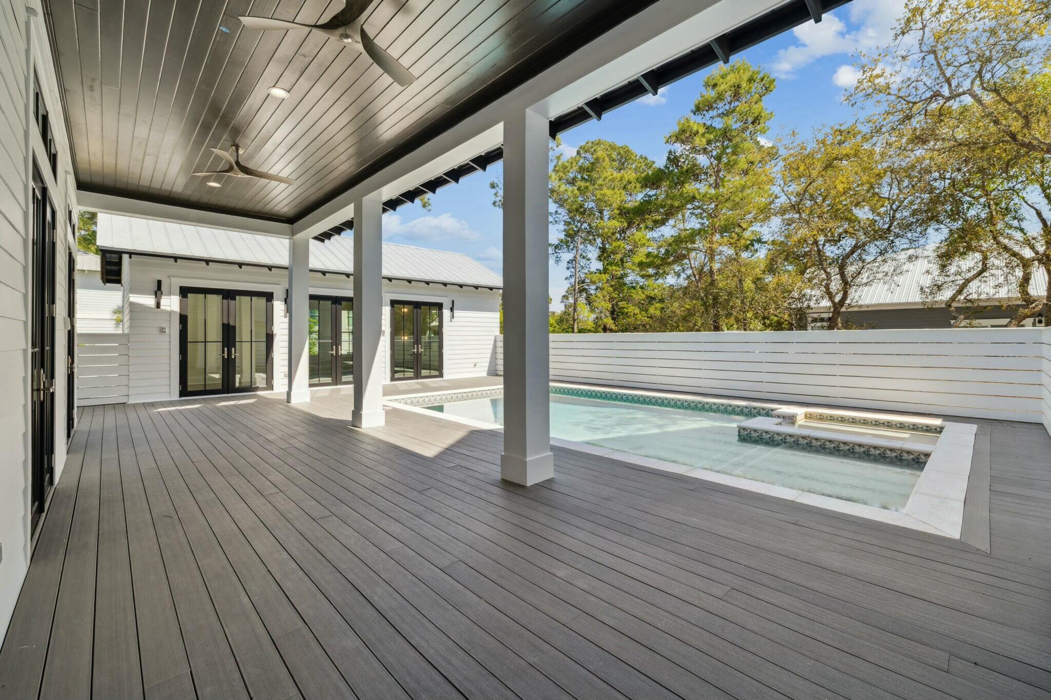 EASTERN LAKE S/D - Residential