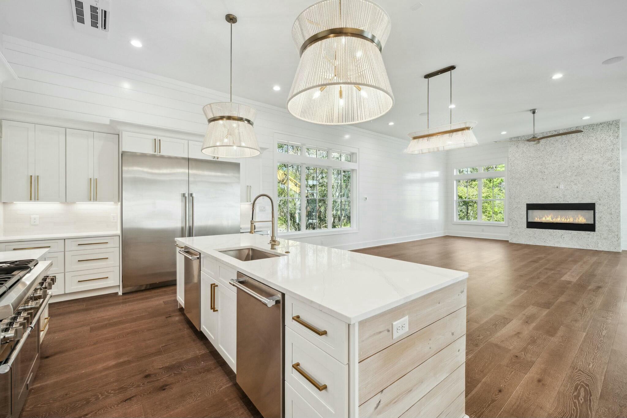 EASTERN LAKE S/D - Residential