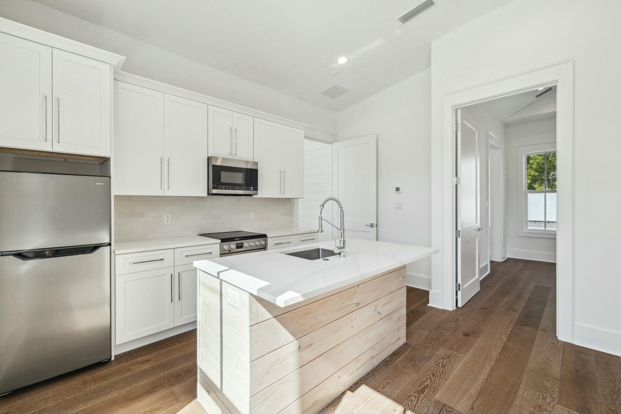EASTERN LAKE S/D - Residential
