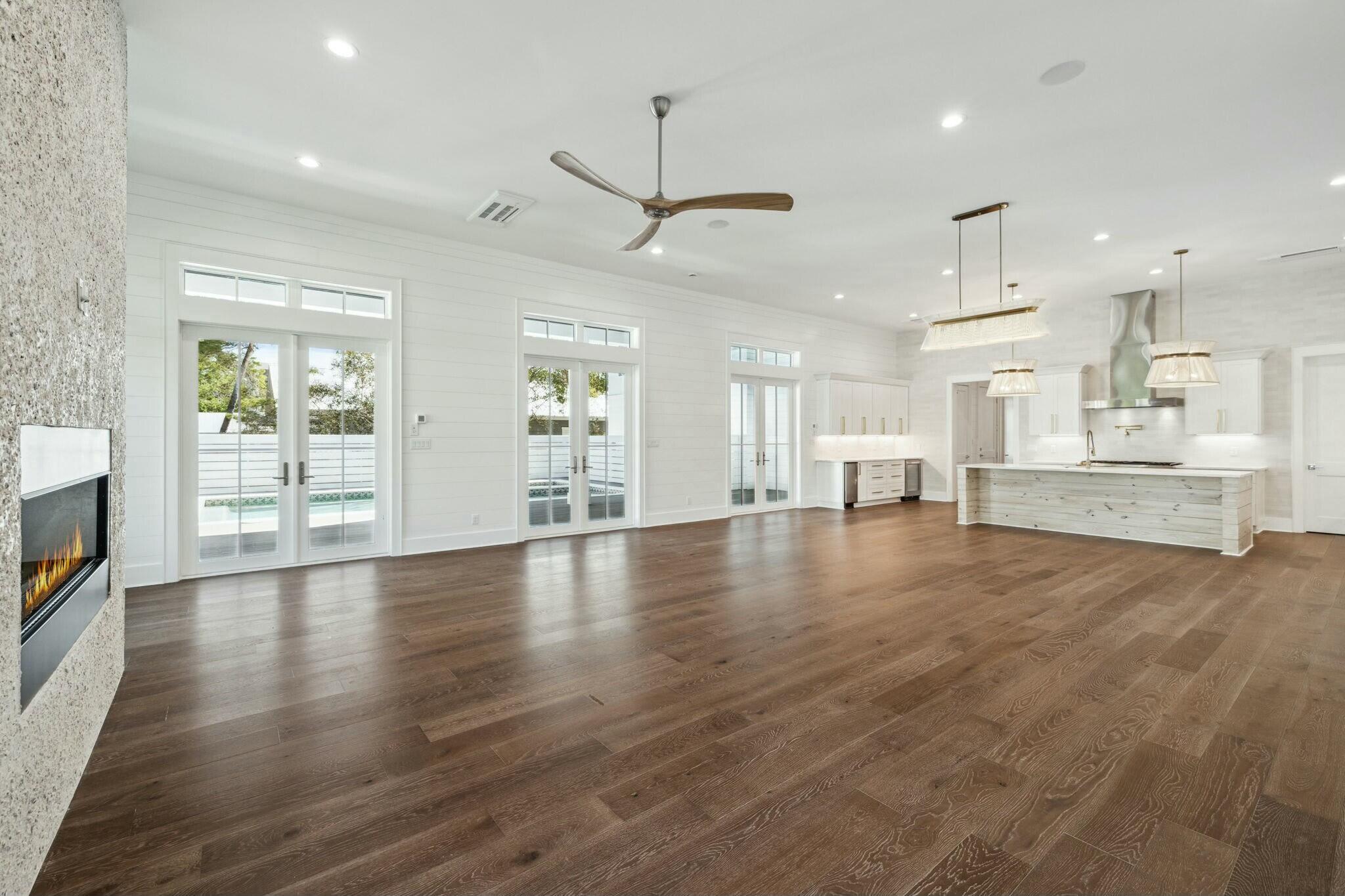 EASTERN LAKE S/D - Residential