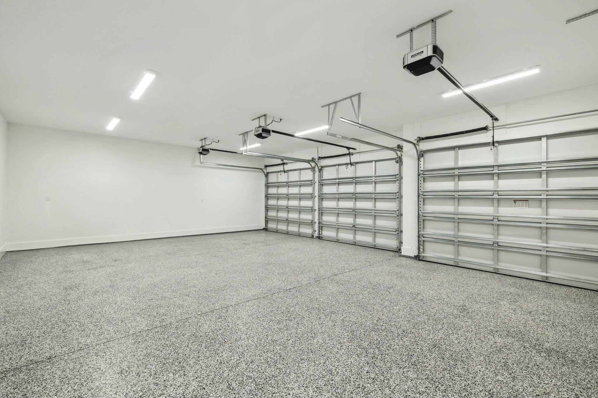 EASTERN LAKE S/D - Residential