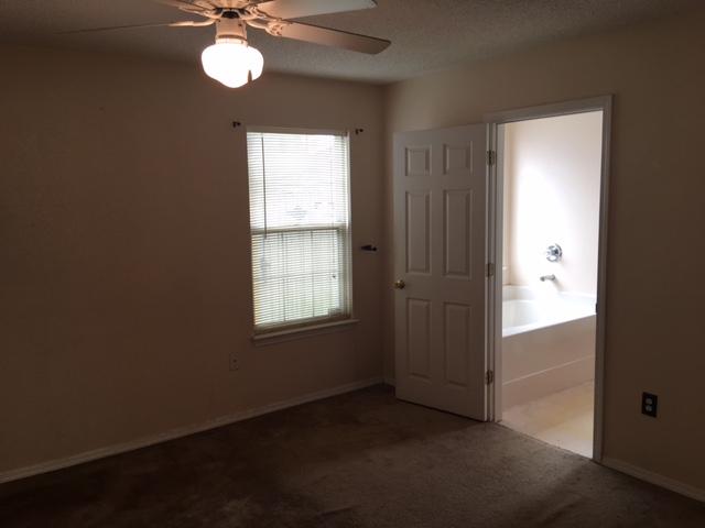HUNTERS RUN S/D - Residential